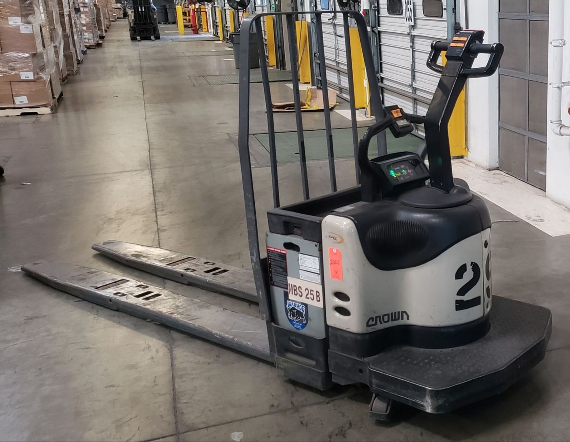Crown 8,000 lb. Model PE4500-80 Electric Riding Double Pallet Jack, S/N: 6A270517 (2009); with 96 - Image 3 of 7