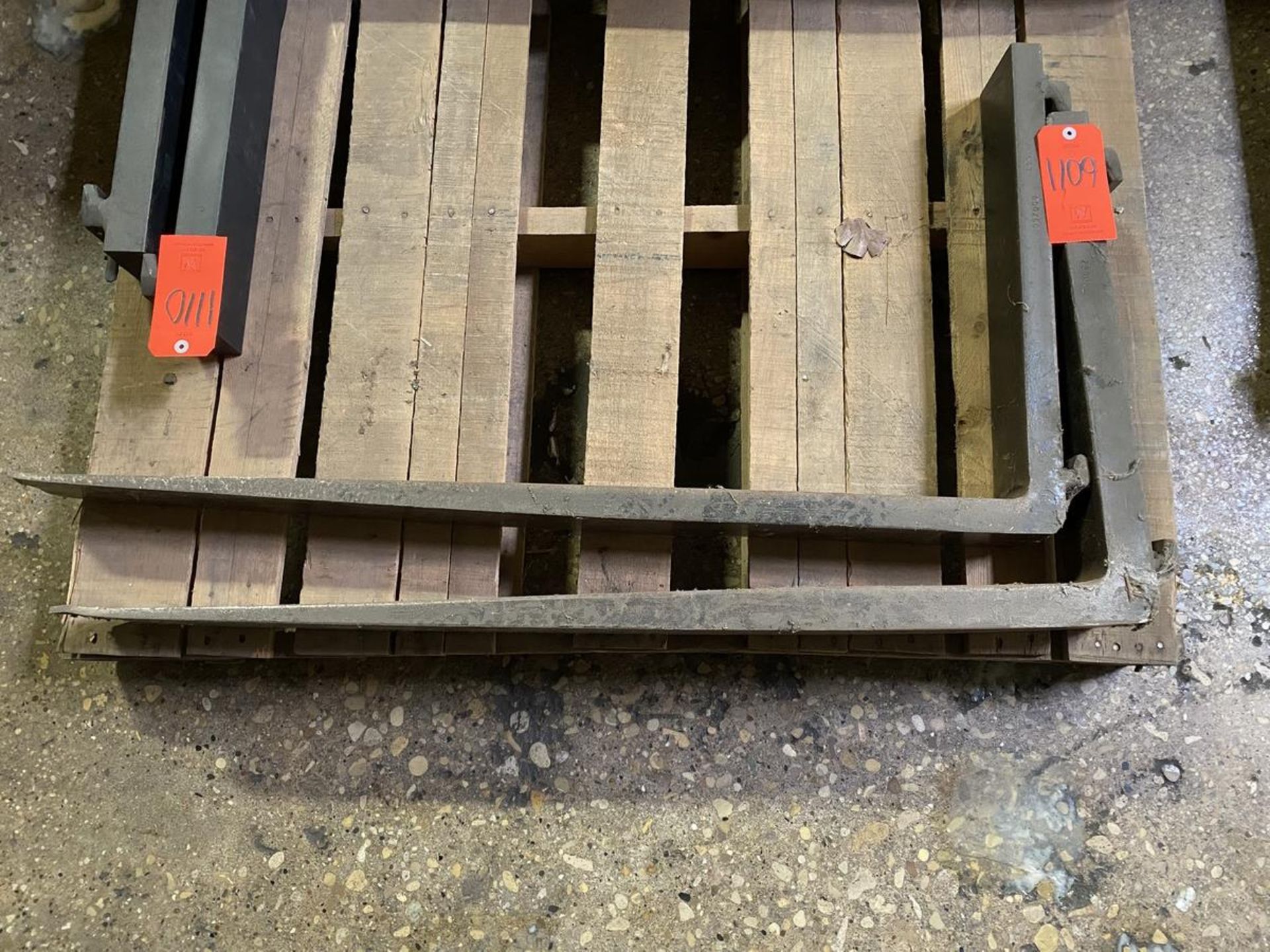 Set of 40 in. Forklift Forks - (Located In: Bedford Park, IL)