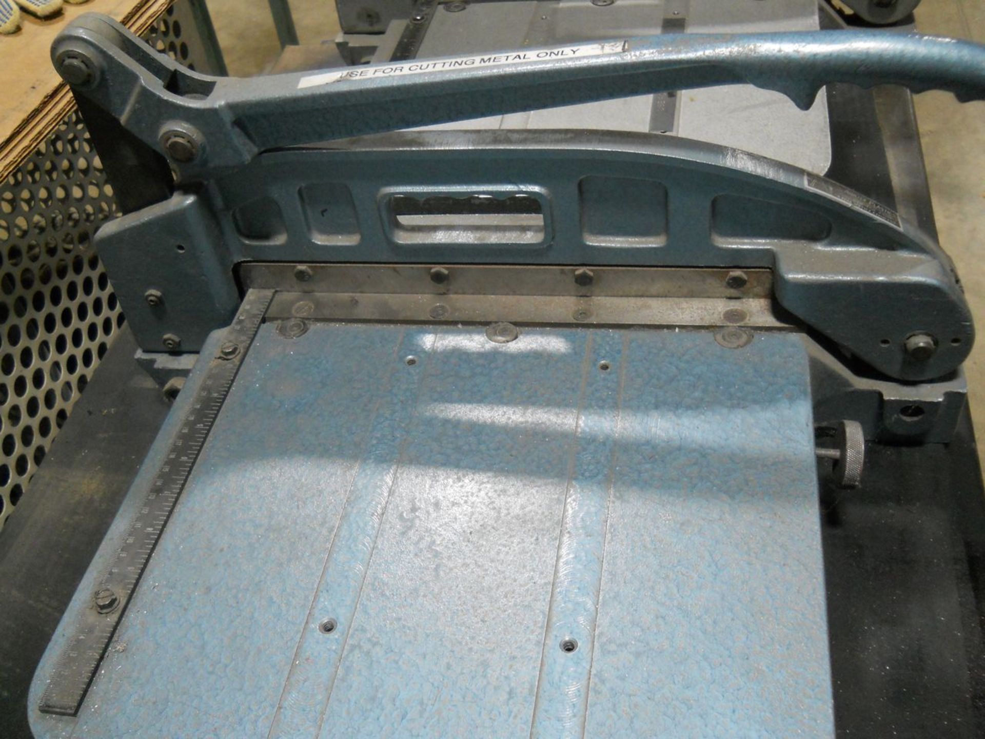 Lot - Portable Steel Cart; with (1) Ability Plastics 14 in. (approx.) Bench-Top Manual Guillotine - Image 3 of 6