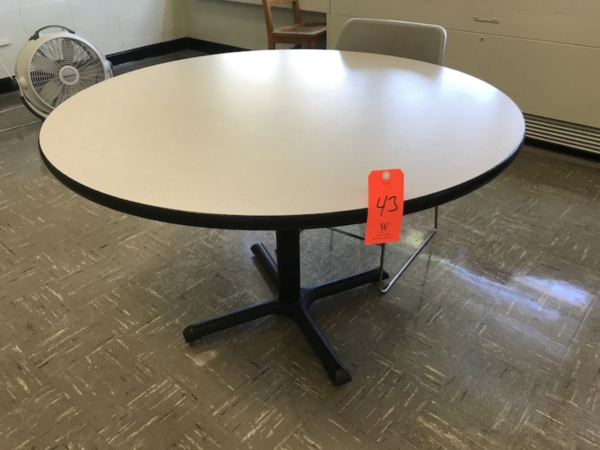 Lot - (5) 48 in. Diameter Circular Tables (7) Chairs (Room 304) - Image 4 of 5