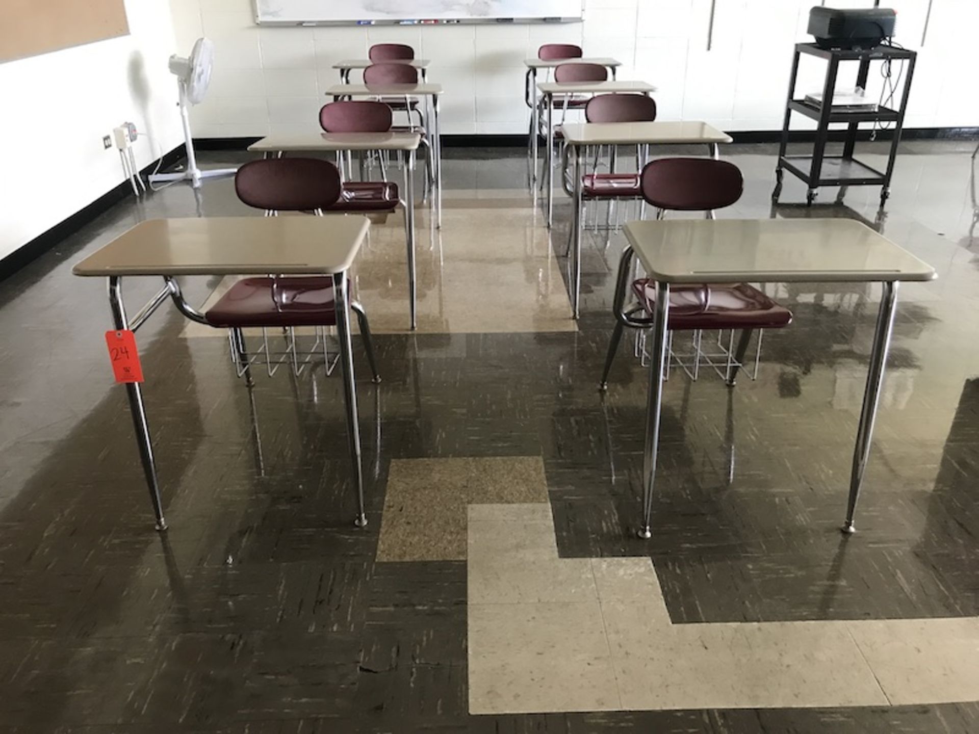 Lot - (17) Student Desks (Room 300) - Image 2 of 3