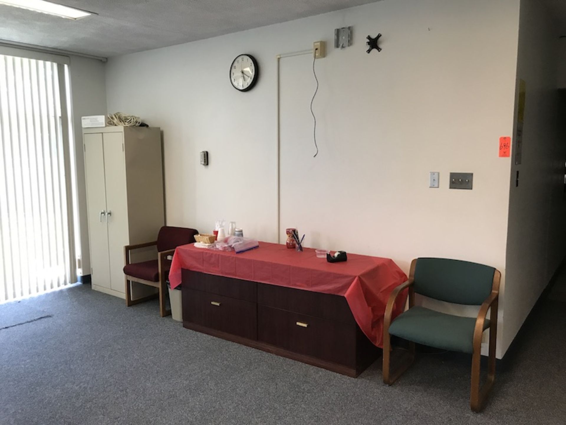 Contents of Faculty Lounge (Faculty Lounge)