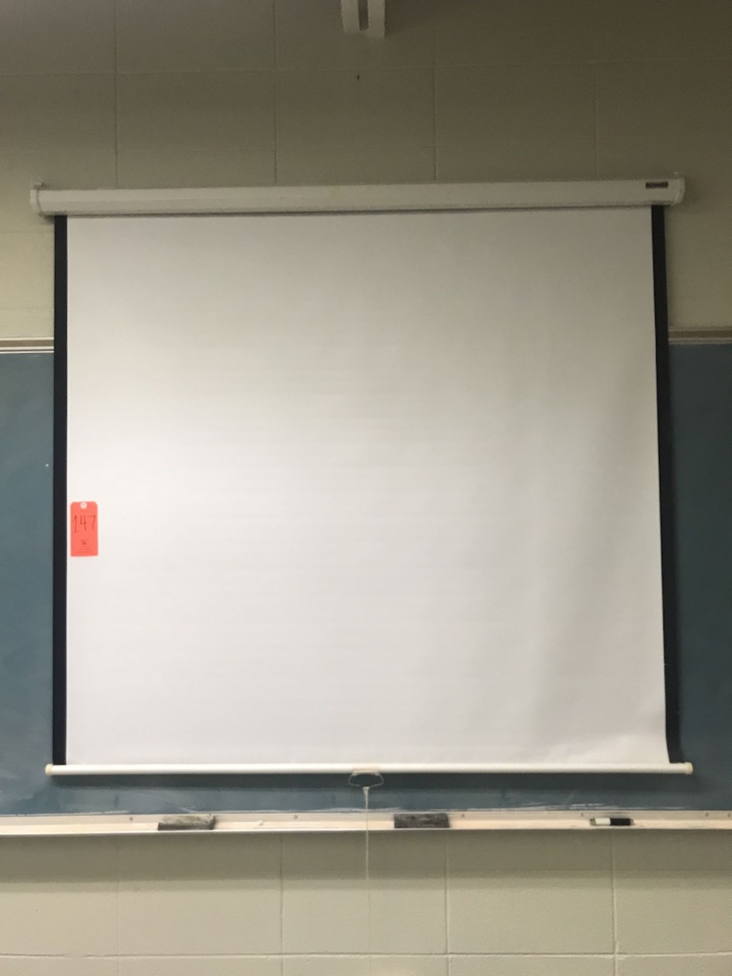 Projection Screen (Room 402)