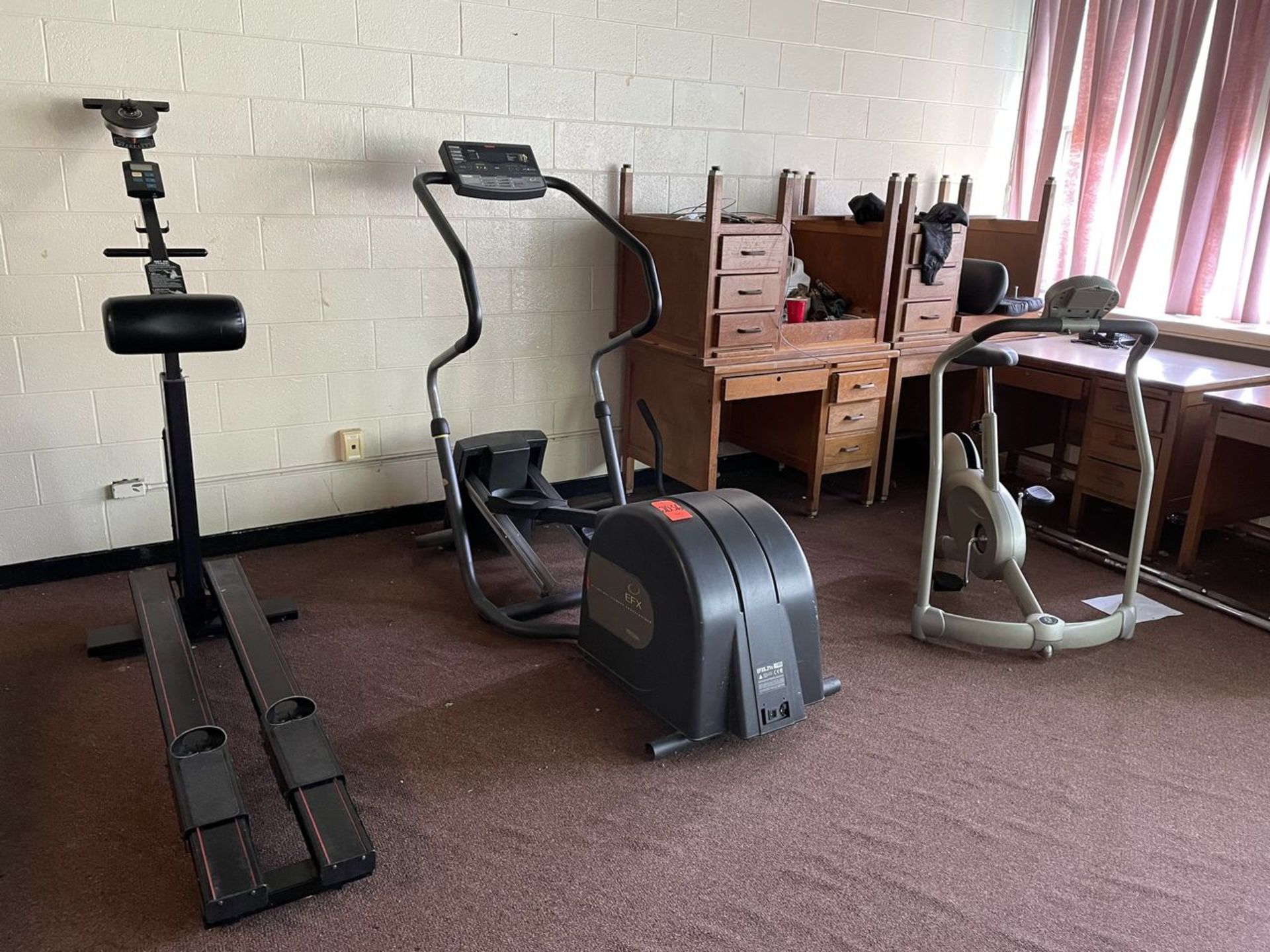 Lot - (5) Pieces of Excerise Equipment (needs repair) (Weight Room 103)