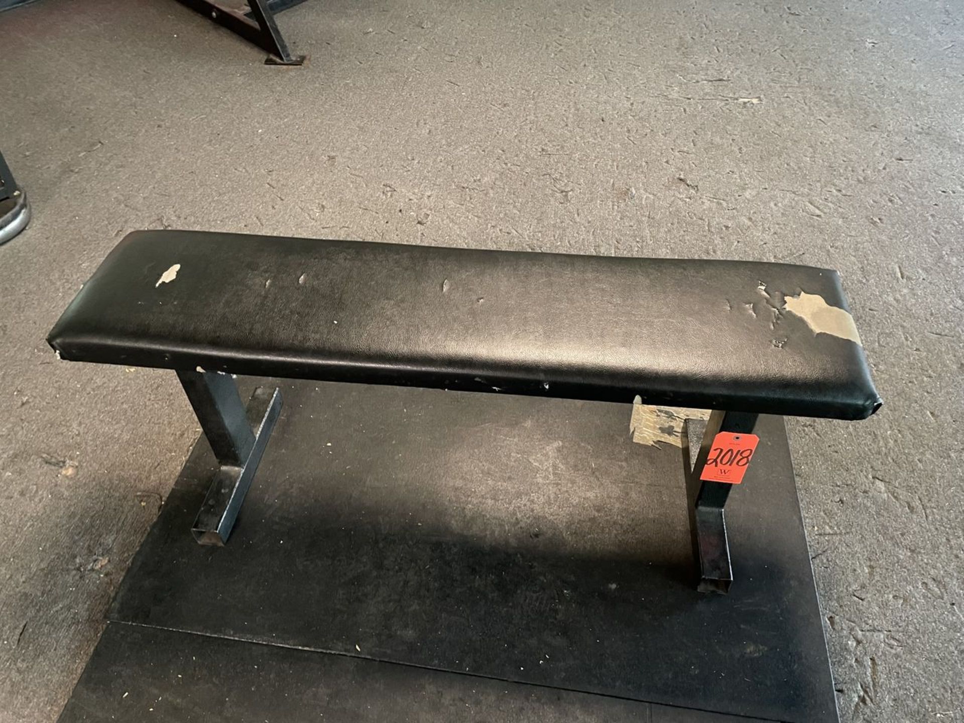 4 ft. Vinyl Padded Bench (Weight Room 105)