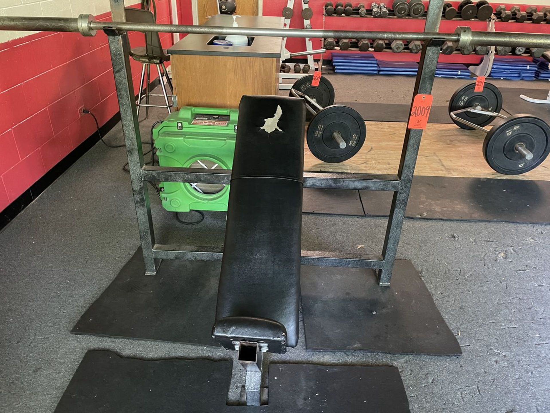 Incline Bench (Weight Room 105)