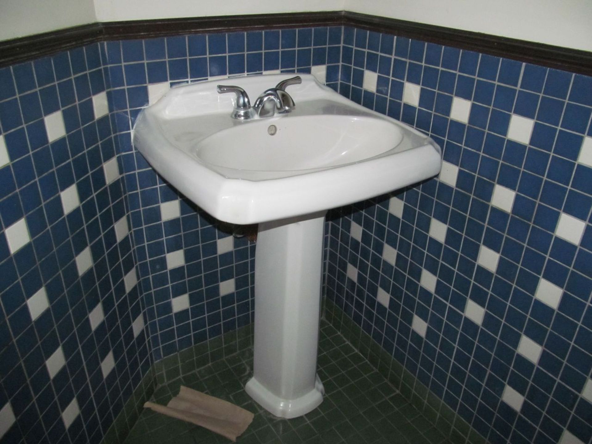 Lot - (2) Restroom Sinks (Upstairs Restrooms) - Image 2 of 2