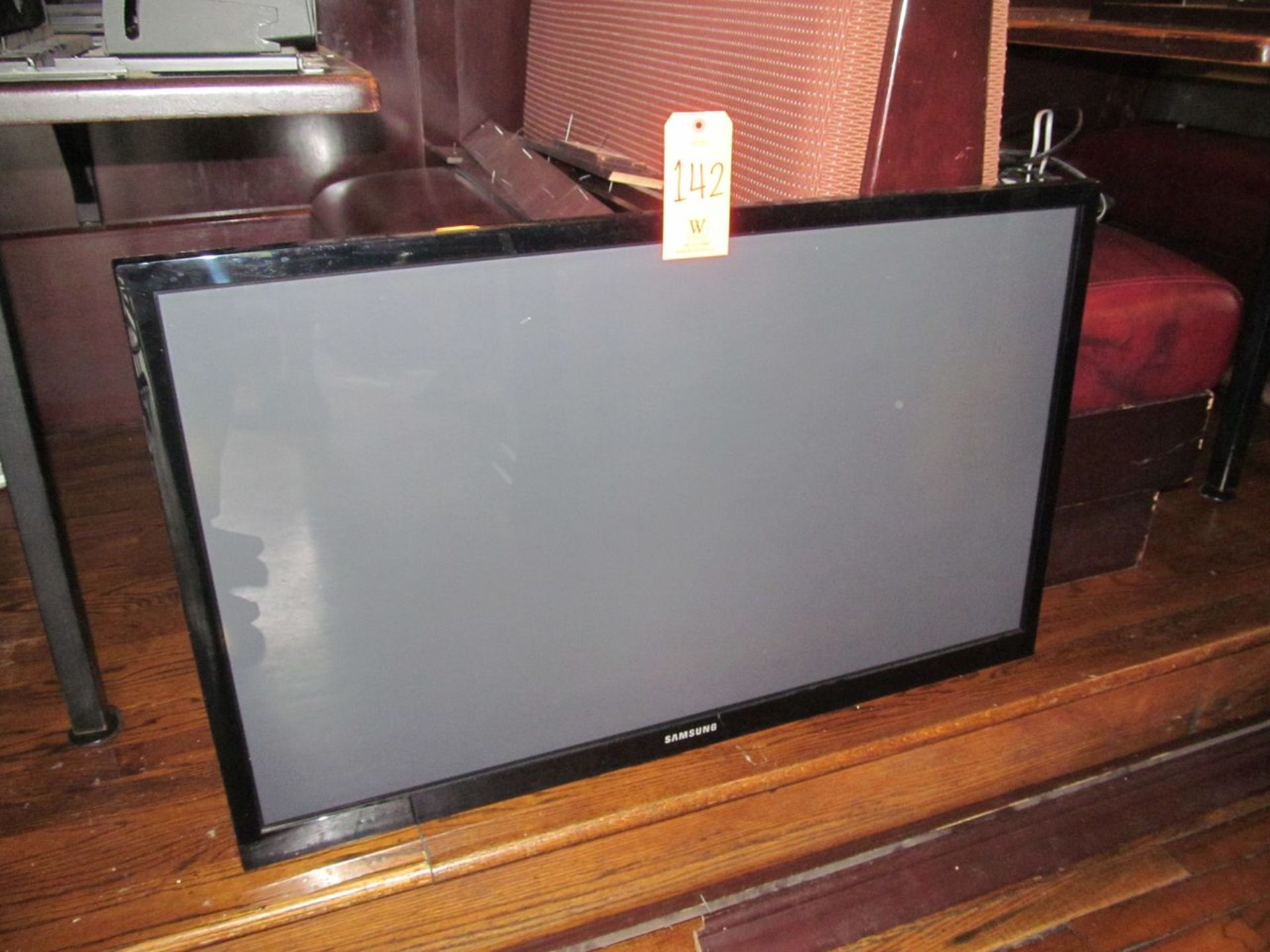 48 in. Samsung Flatscreen TV (Bar)