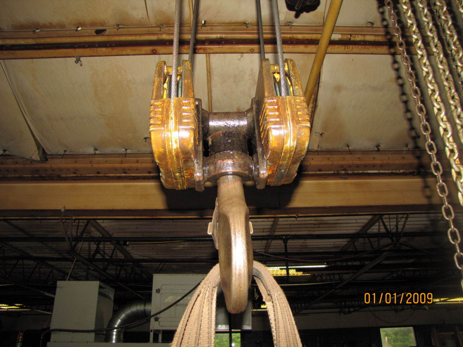 3-Ton Electric Cable Hoist with Remote Control & Approx. 300 ft. Long 6,000 lb. Capacity Monorail ( - Image 4 of 6