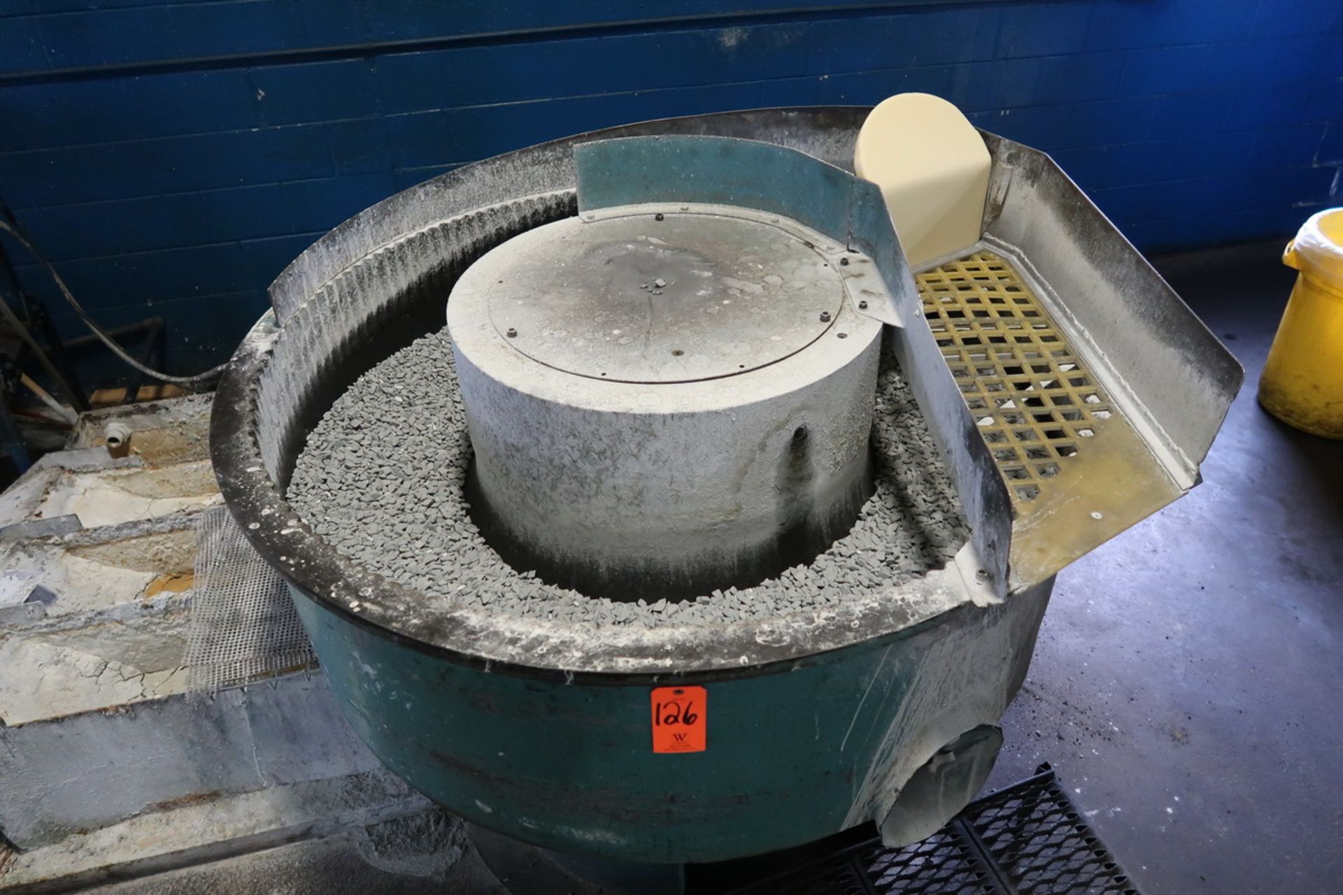 Sweco Model Vibro-Energy Vibratory Finisher; 48 in. Diameter Bowl, Control Panel (S/N: 14FM884- - Image 3 of 9