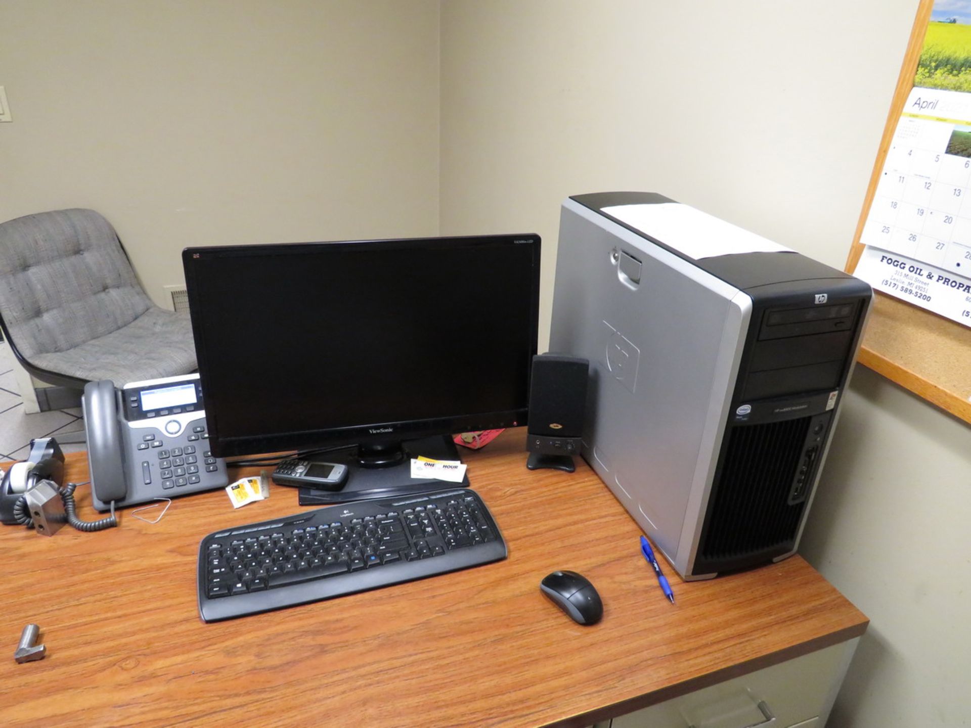 Contents of Office to Include: Desk, (2) 4-Drawer Metal Vertical Filing Cabinets, Book Shelf, (2) - Image 2 of 4