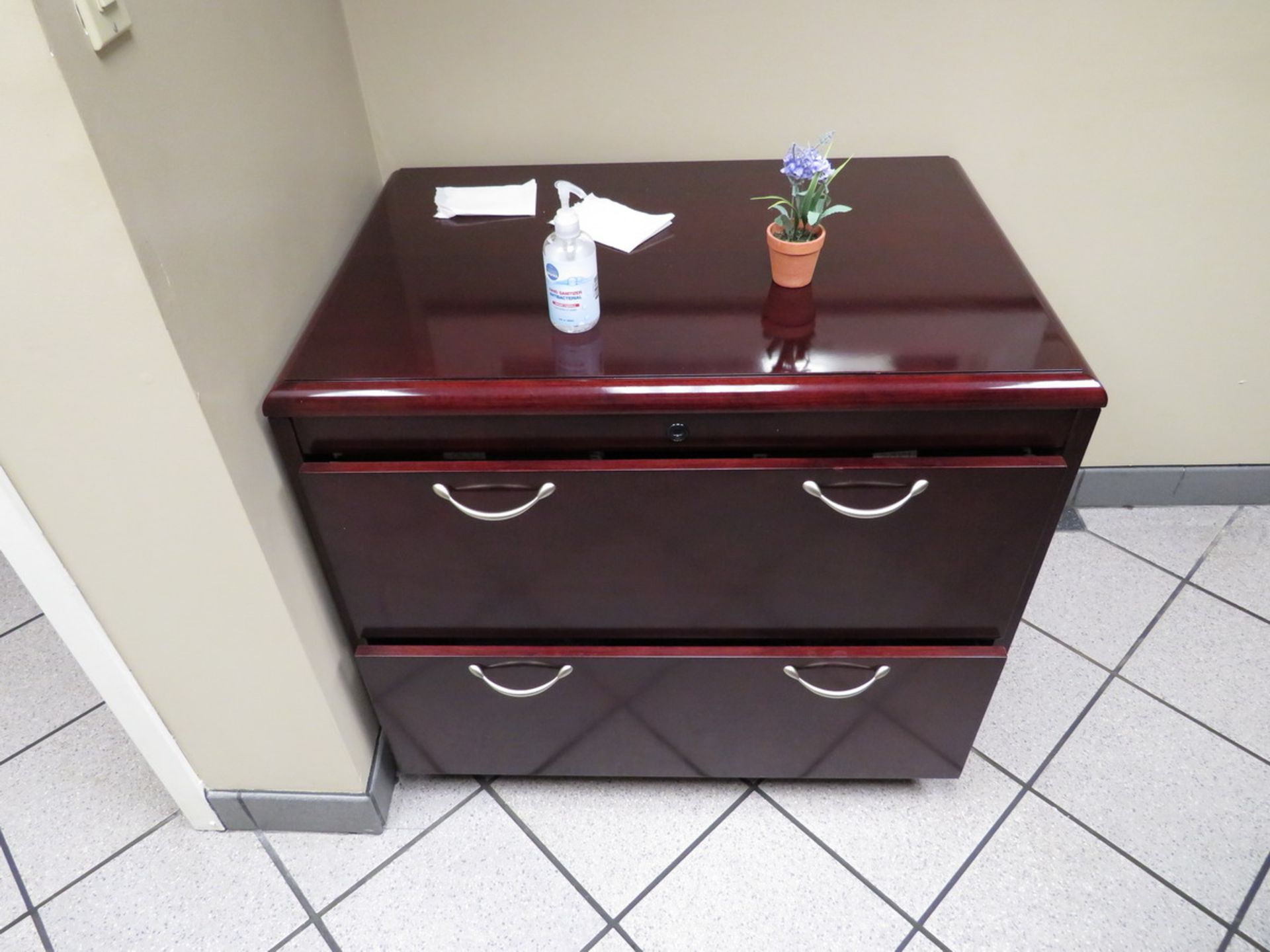 Contents of Office to Include: L-Shaped Desk, Hutch, 2-Door Horizontal Filing Cabinet, (2) 4- - Image 2 of 4