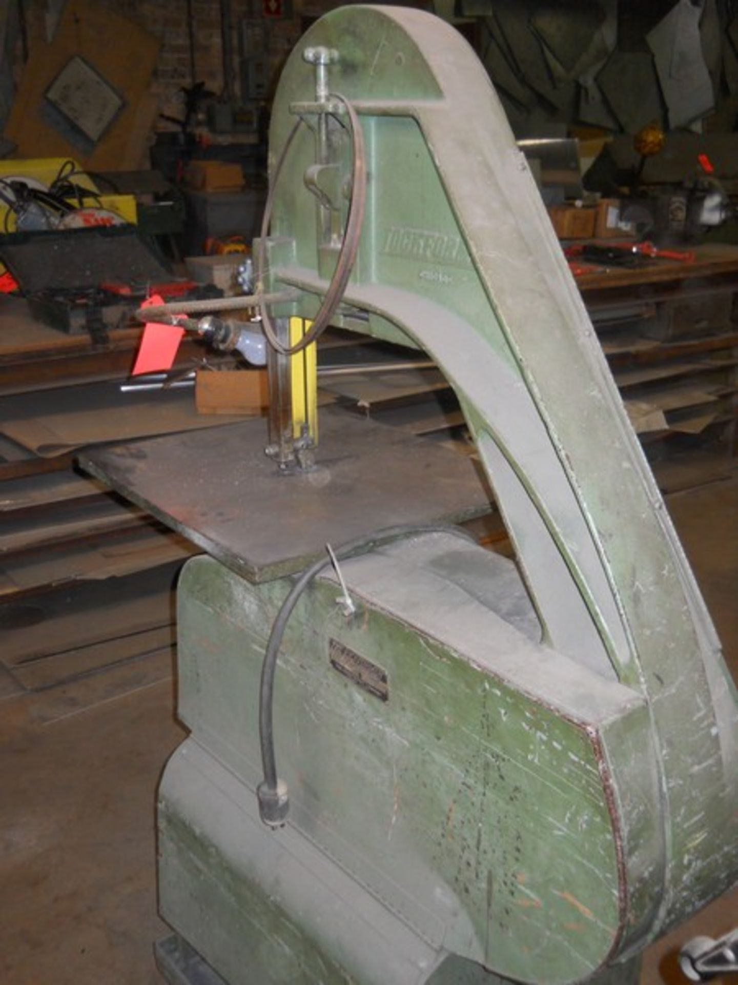 Lockformer Model 24-S Bett-Marr Vertical Band Saw, S/N: 3211; with 24 in. Throat, on Portable Stand - Image 4 of 7