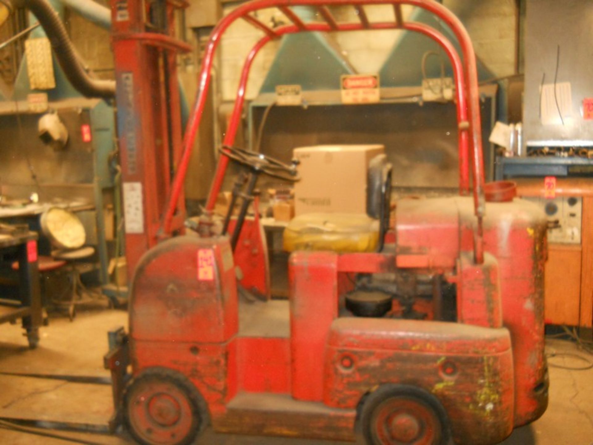 Allis Chalmers 5,000 lb. Cap. Model FTB 50-24 Gas Fork Lift Truck, S/N: 17308000; with 2-Stage Mast, - Image 2 of 10