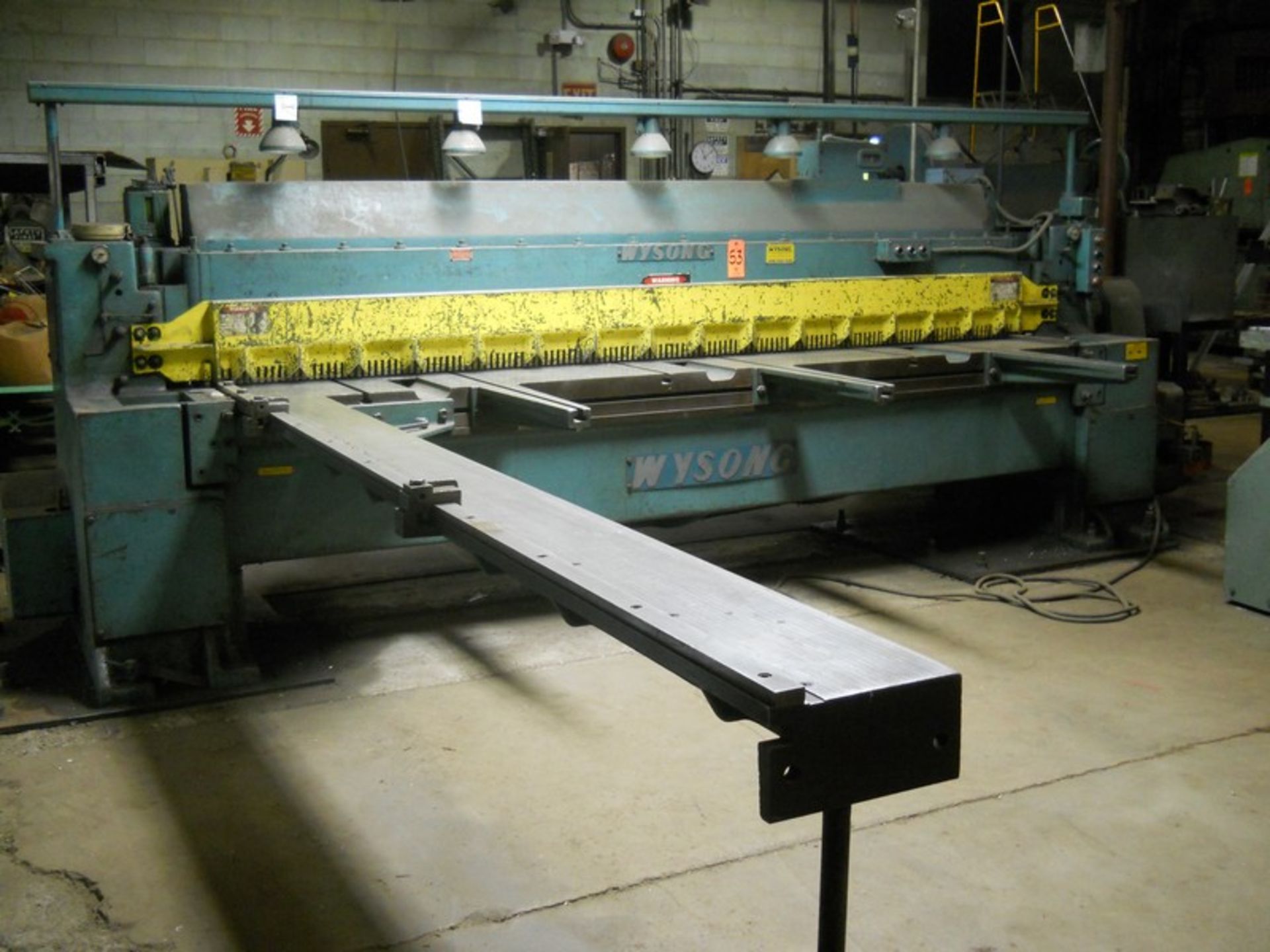 Wysong 1/4 in. x 10 ft. Cap. Model 1025 Shear, S/N: P37-496; 1/4" x 10' Cap. (Mild Steel); 55- - Image 3 of 17