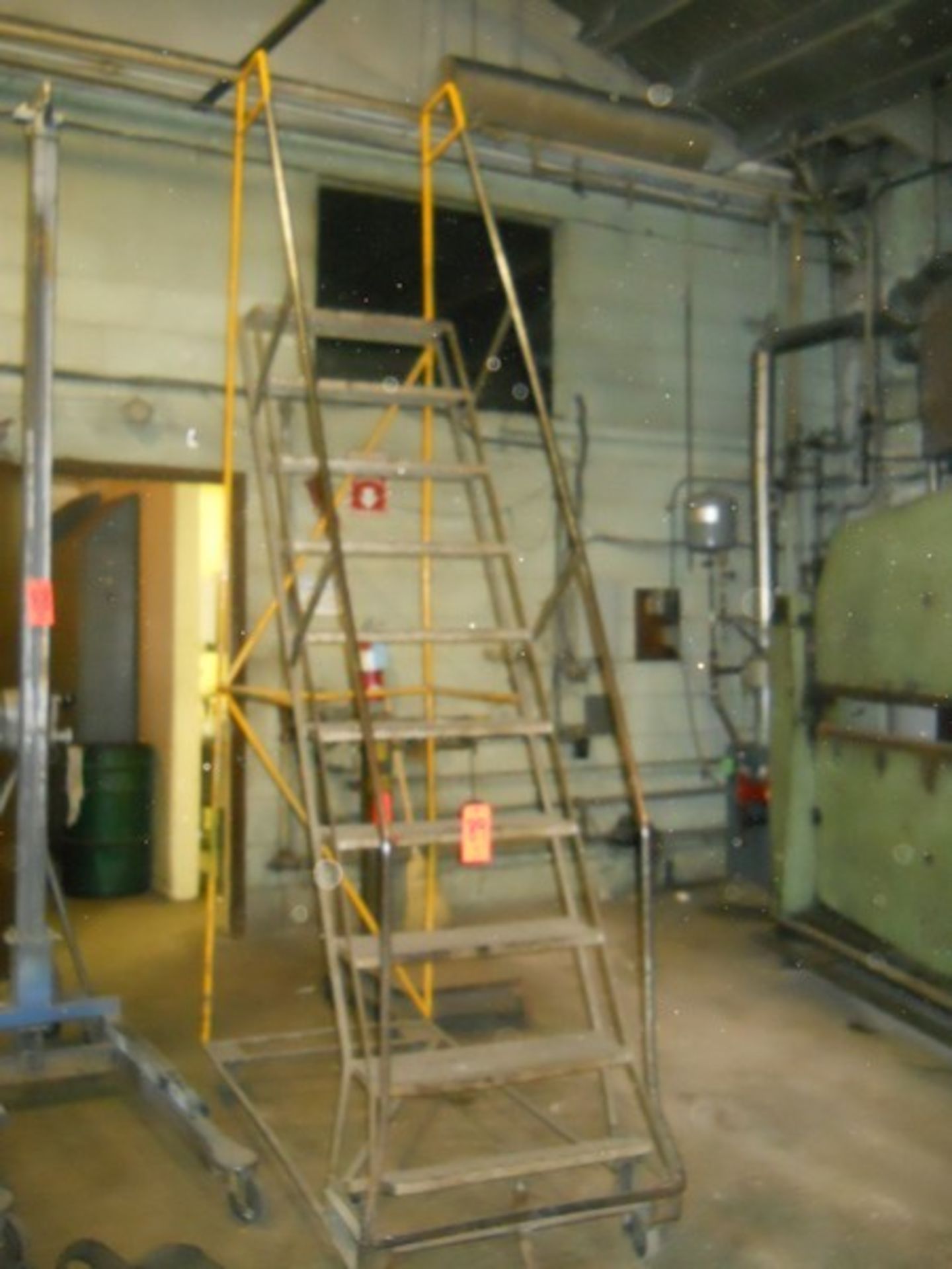 10-Step Portable Safety Ladder - Image 4 of 4