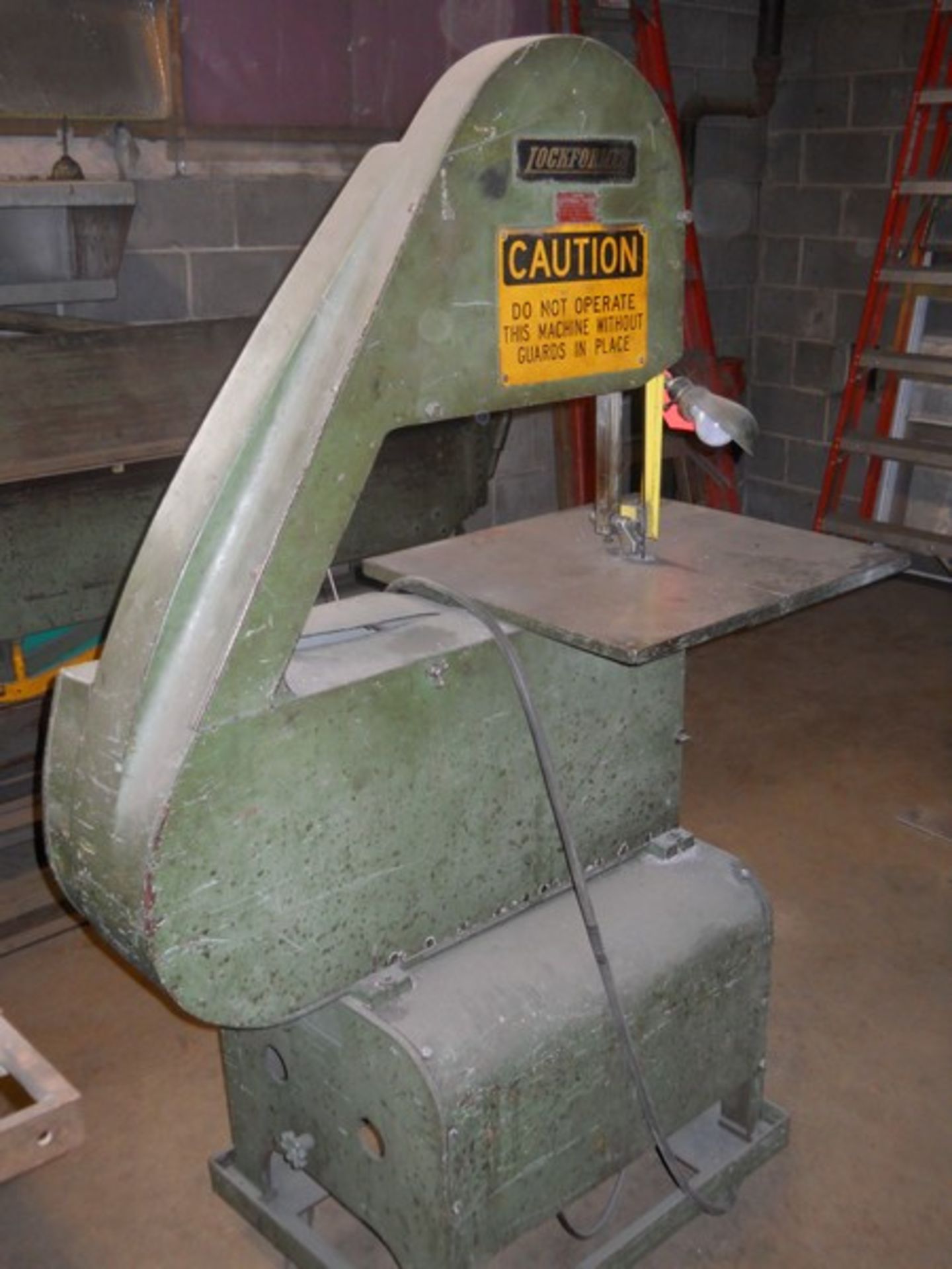 Lockformer Model 24-S Bett-Marr Vertical Band Saw, S/N: 3211; with 24 in. Throat, on Portable Stand - Image 3 of 7