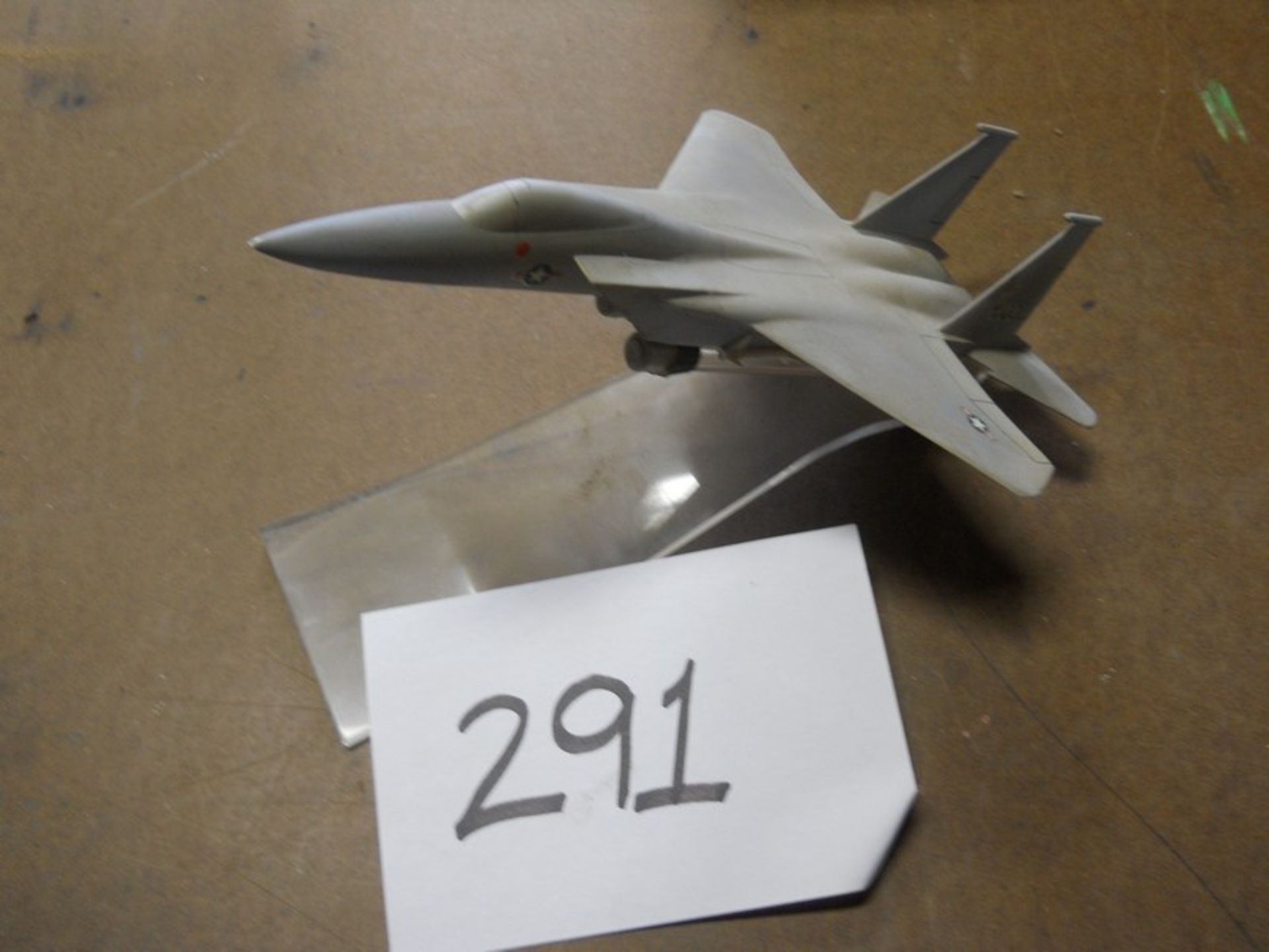 Model F-16 Fighter Airplane - Image 5 of 5