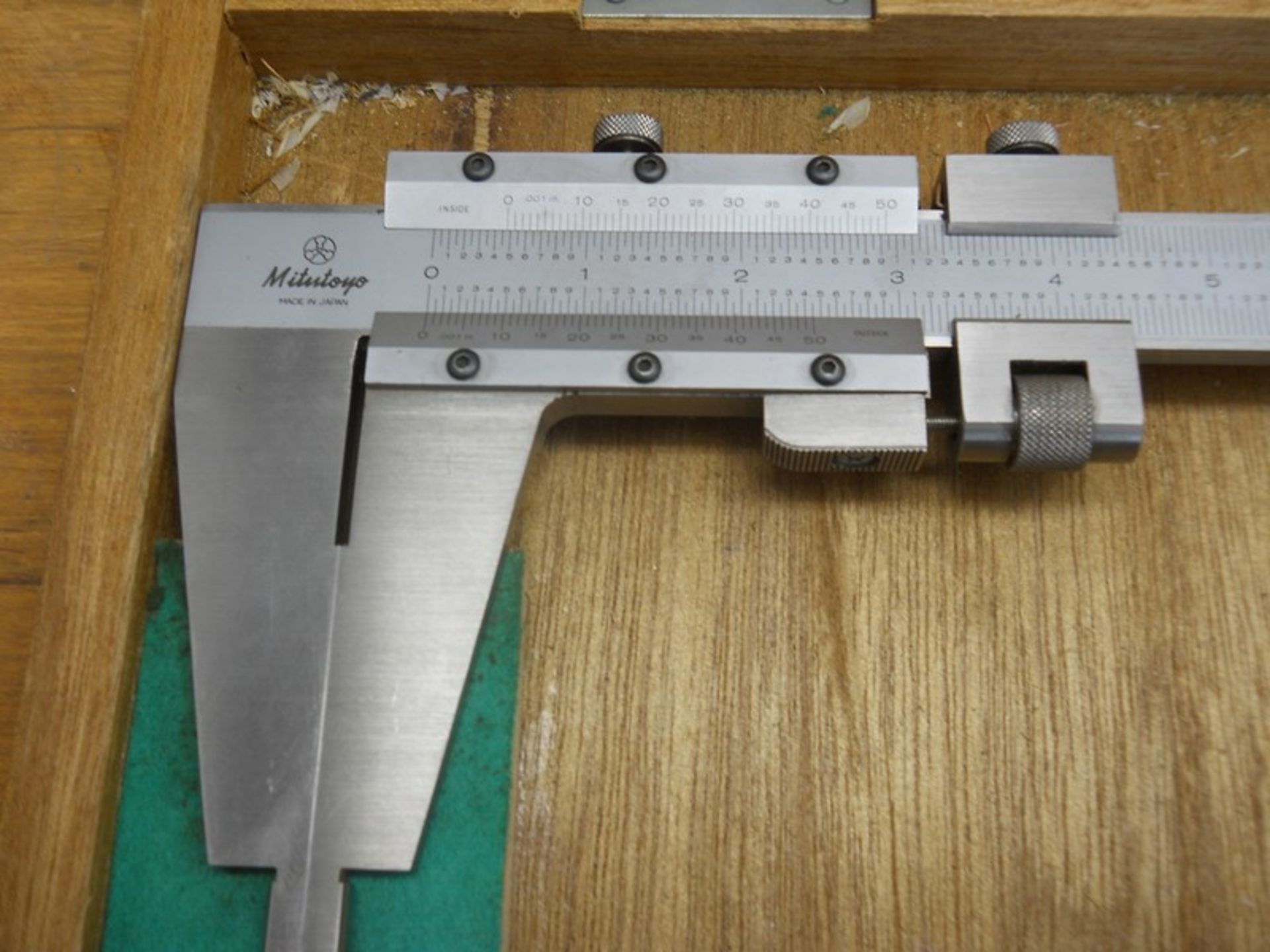 24" Mitutoyo Vernier Caliper - Image 3 of 5