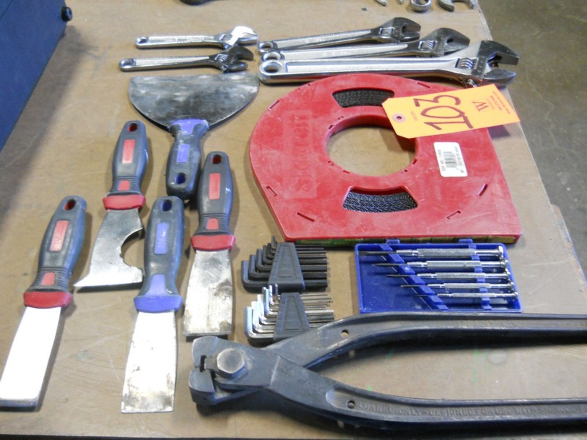 Lot - Scrapers, Adjustable Wrenches, Mini Screwdriver Set, Drain Snake, Allen Keys, Tape Measure; - Image 2 of 3