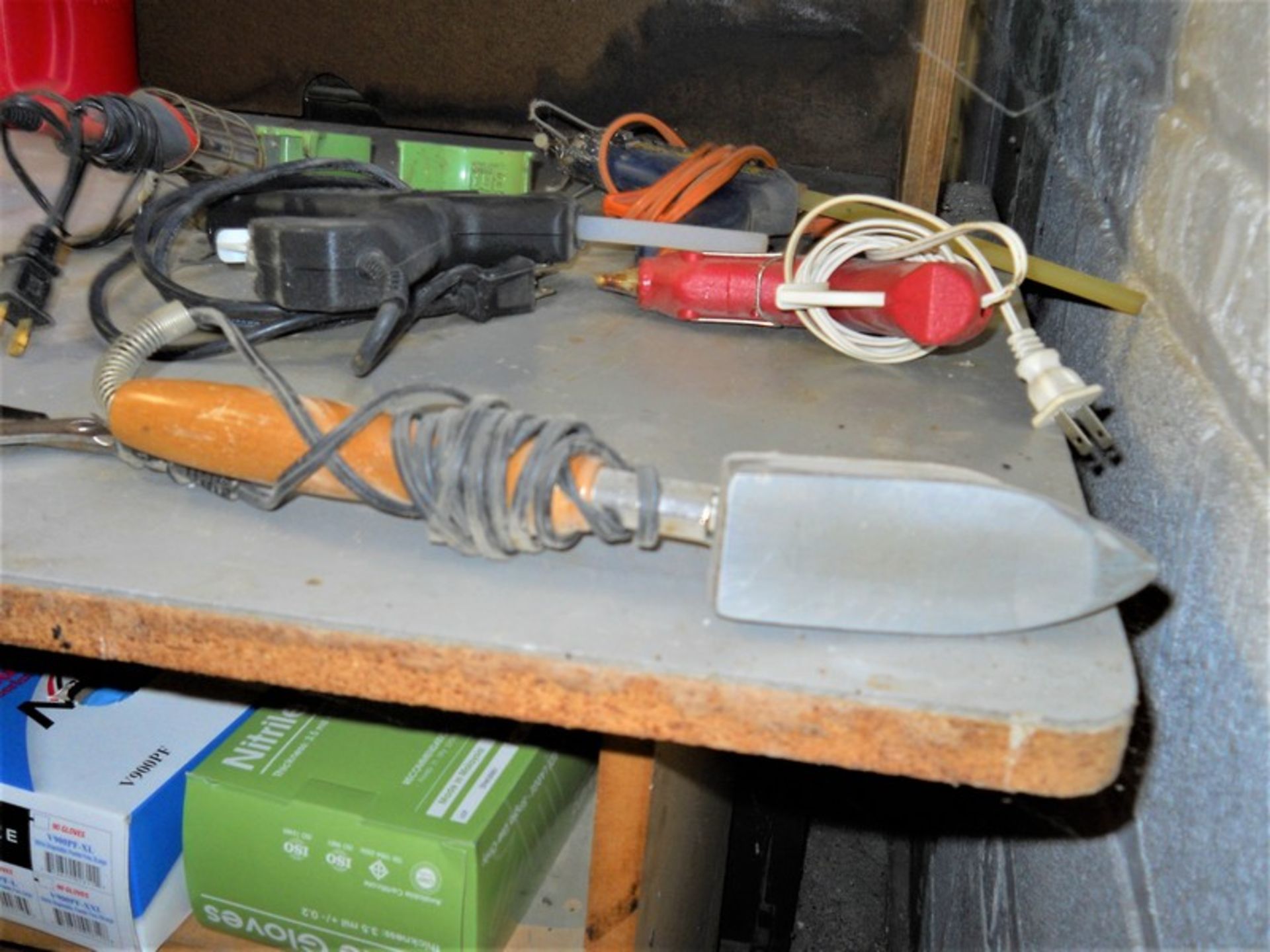 Lot - Shipping & Receiving Department, Including: Scale; Tape Dispenser; Glue Guns; Hand Held Iron - Image 6 of 7