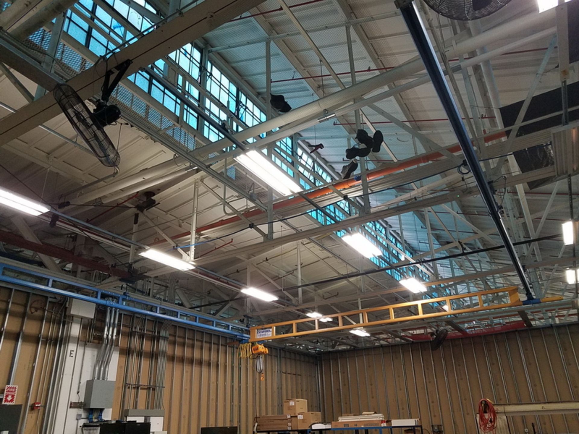 Gorbel 1/2-Ton Bridge Crane, approx. 25' span x 40'L runway, ceiling mounted, includes blue runway