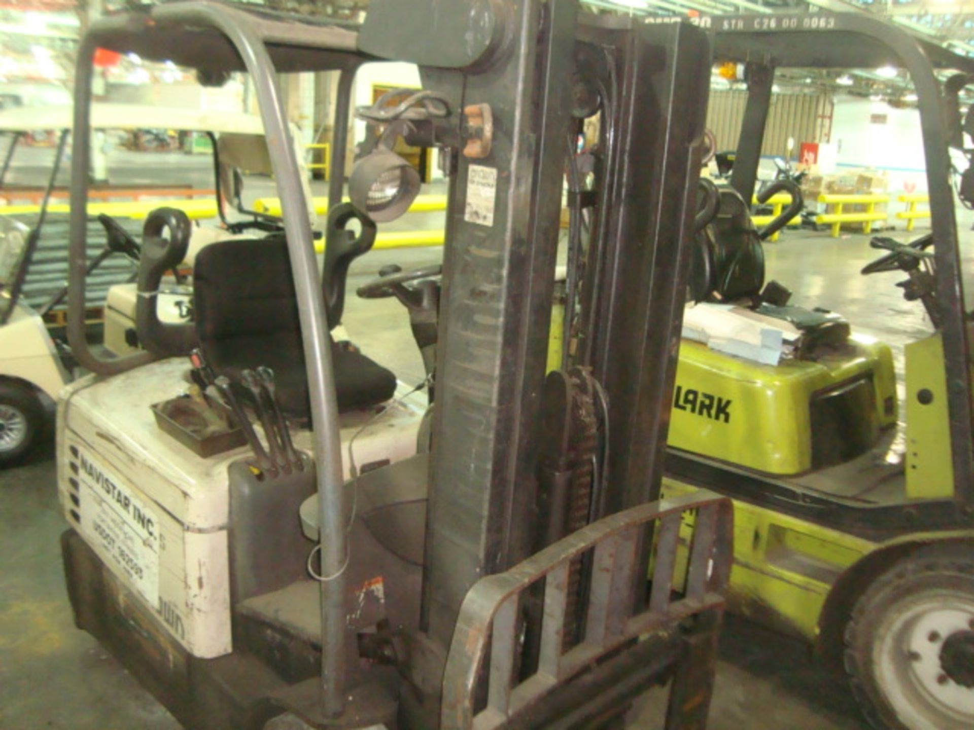 Crown 4,000 lb. Capacity Electric Forklift With Side Shift, Double Mast Height Limit. 36V. Asset# - Image 2 of 8