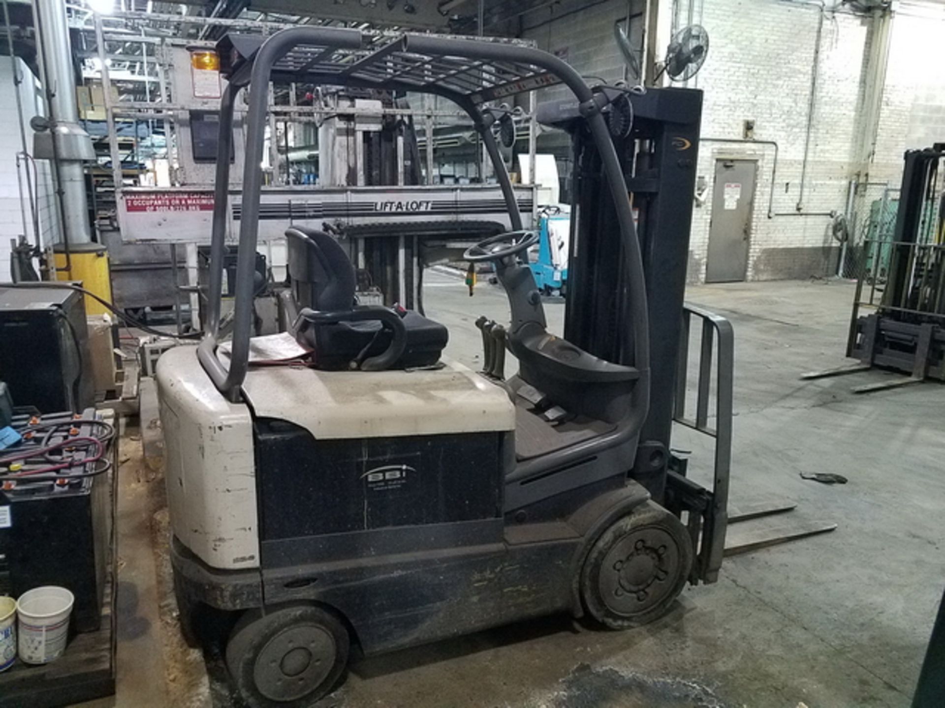 Crown Model FC 4020-50TT188 4,000 lb. Capacity Electric Forklift With Side Shift. Sn# 9A136368, - Image 2 of 4