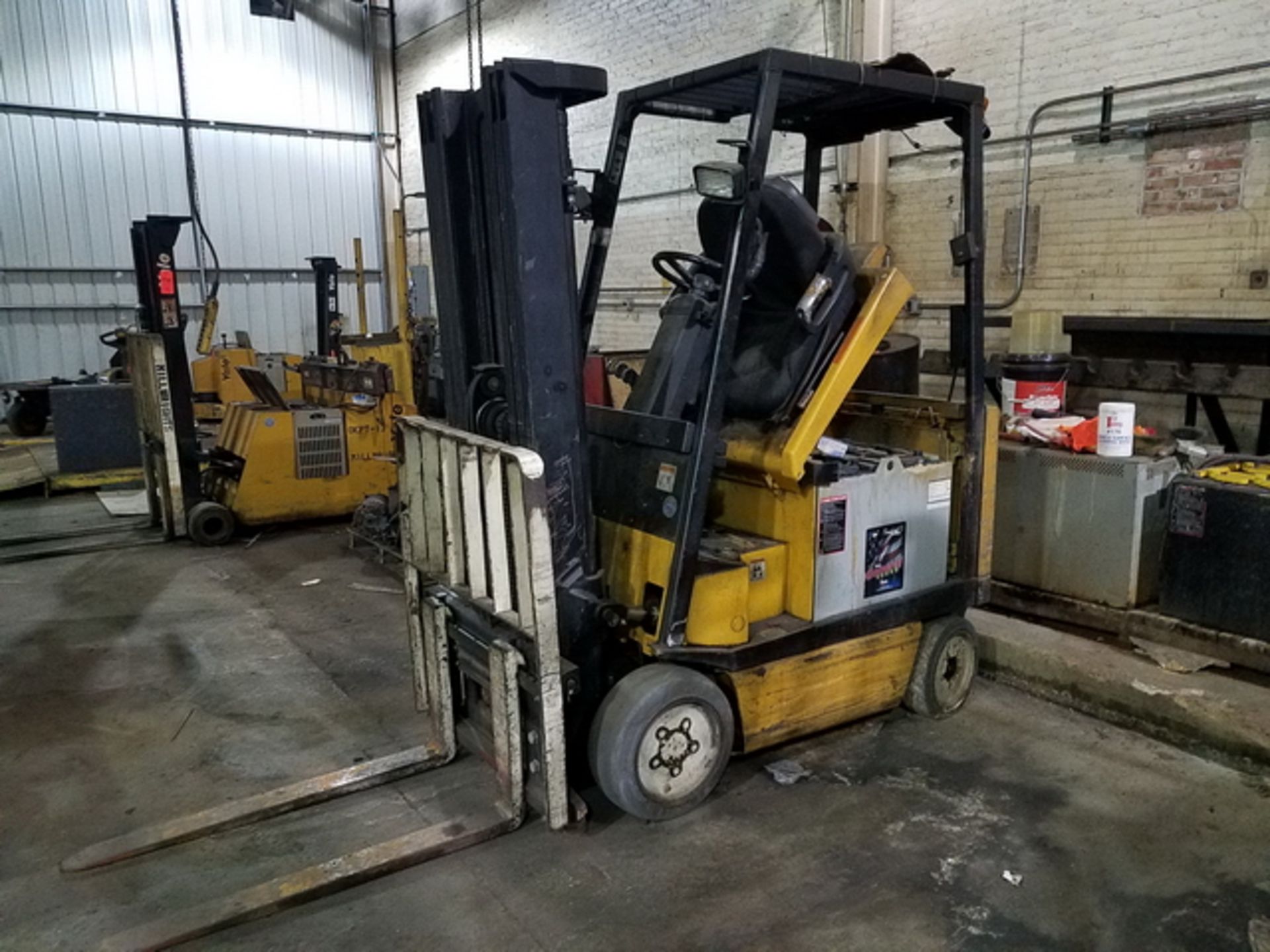 Yale 4,000 lb. Capacity Electric Forklift With Side Shift, 189" in. Lift Height, 36V. Sn#