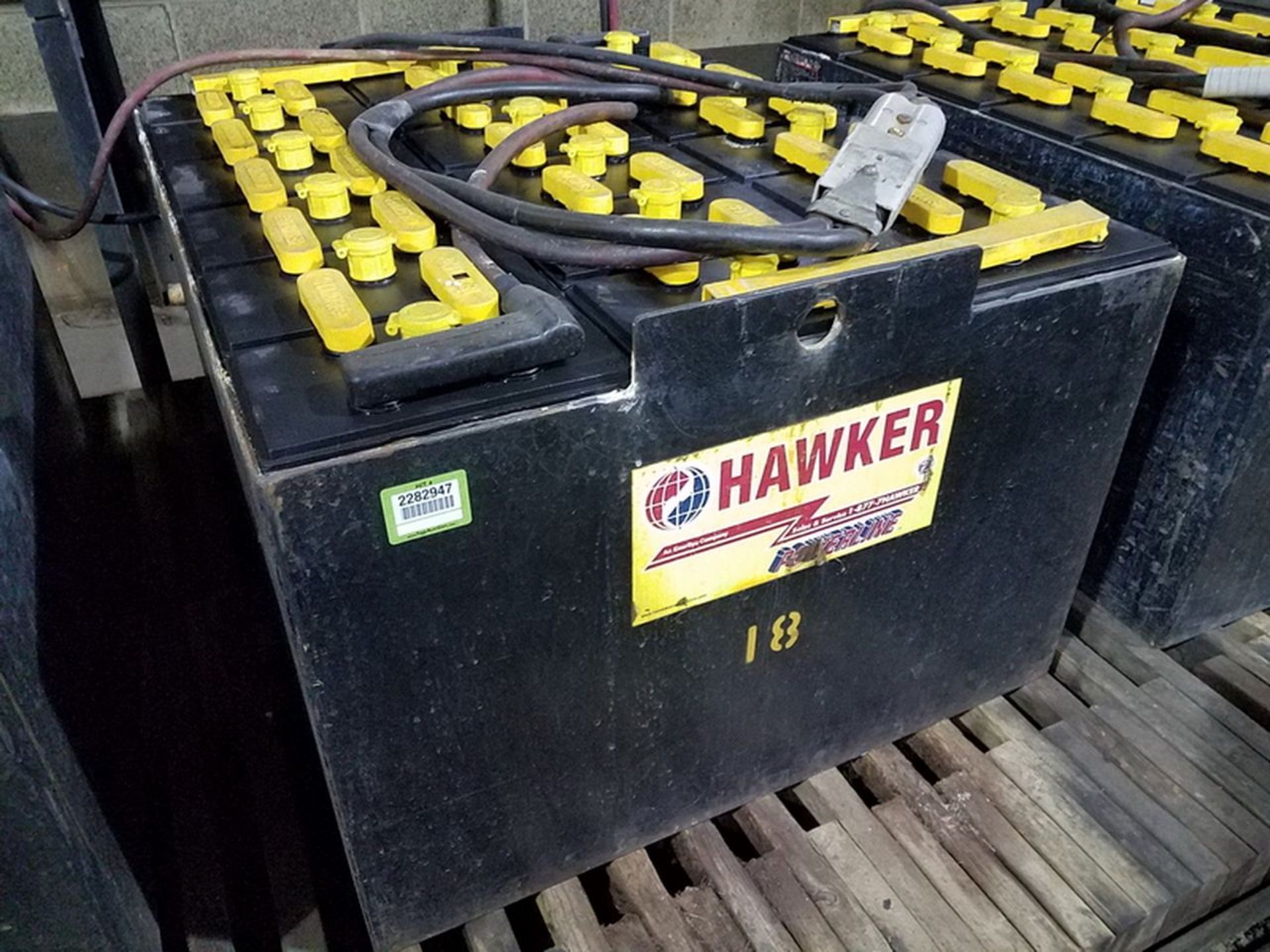 Hawker Powersource Model EO-583 36-Volt Spare Forklift Battery, type 018085F27, hour capacity 1105