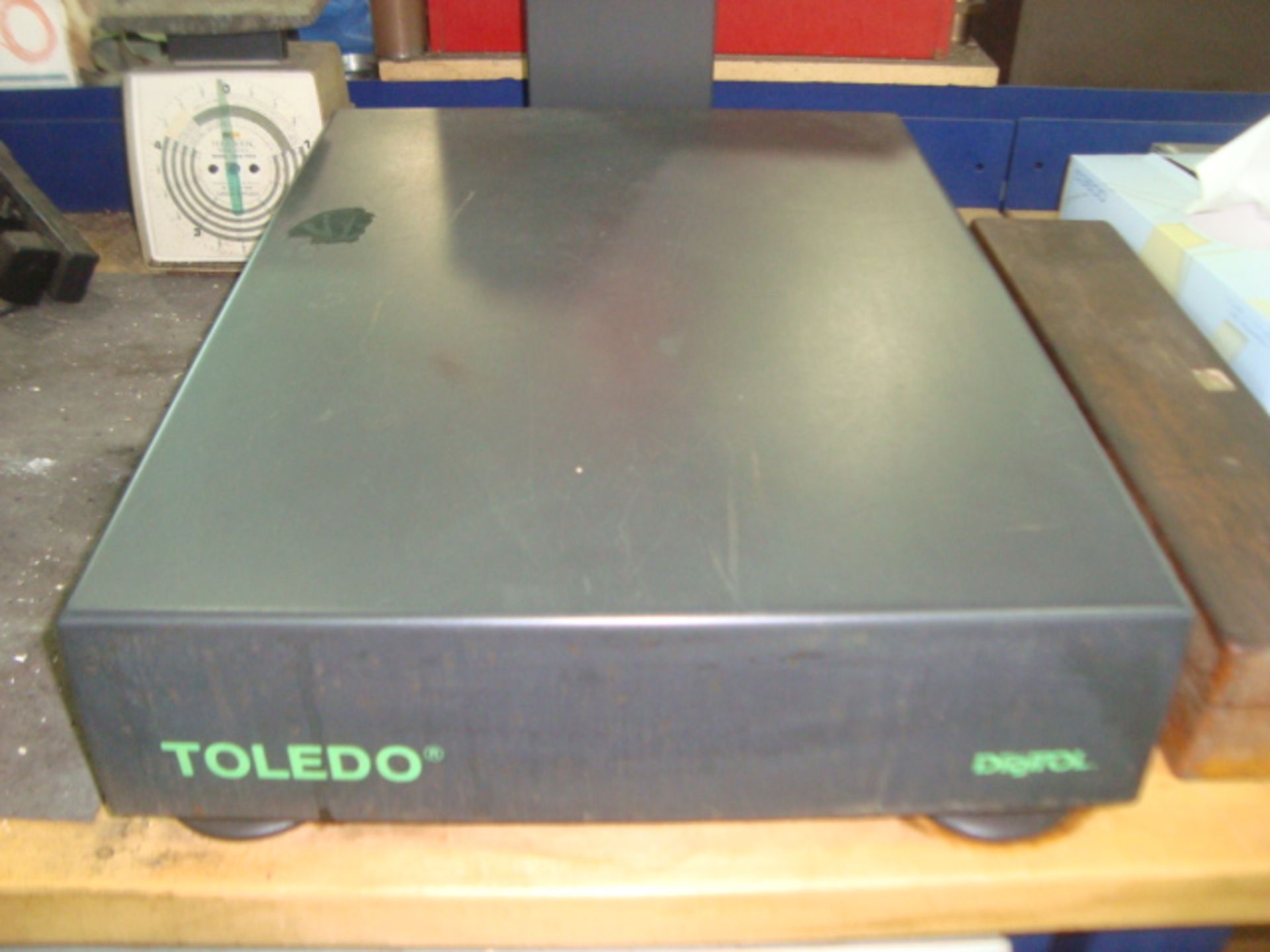 Toledo Model DigiTOL Benchtop Digital Scale, 23.5" in. x 17.5" in. Weigh top. 120V, 1Ph, 60Hz. ( - Image 2 of 4