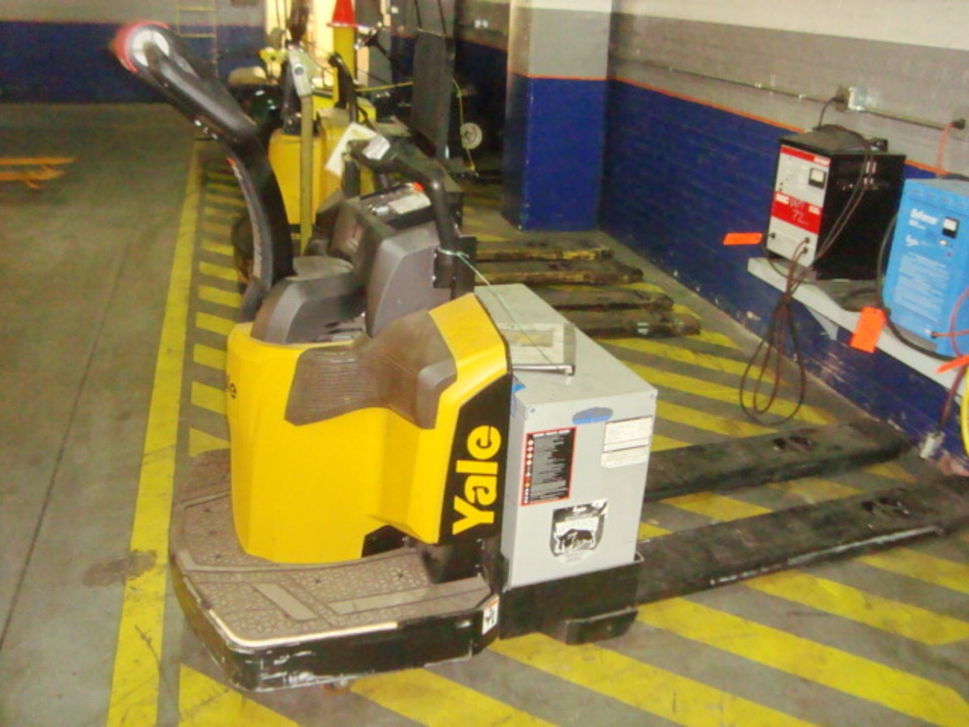 Yale Model MPE060LVGN24T2760 6,000 LB. Capacity Stand Up Riding Lift Truck, 24V, Sn# C292N01587,