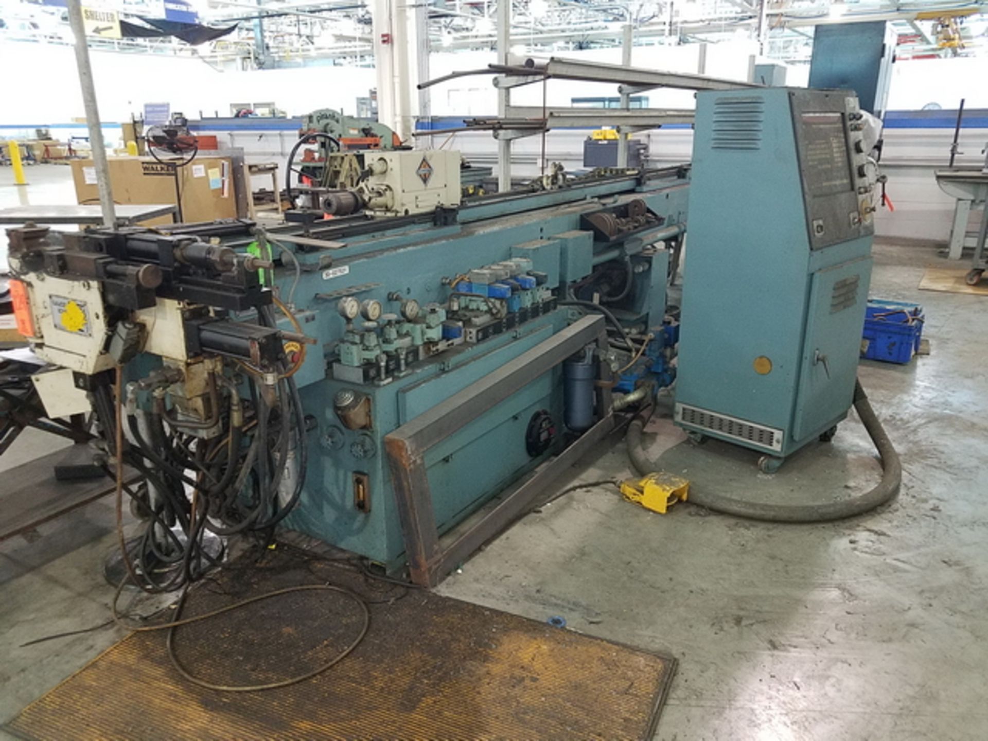 Eaton Leonard VB75-HL Vectorbend CNC Bender, VE-Log controller, 480v. S/N 3949582, A# 41051. ( - Image 4 of 6