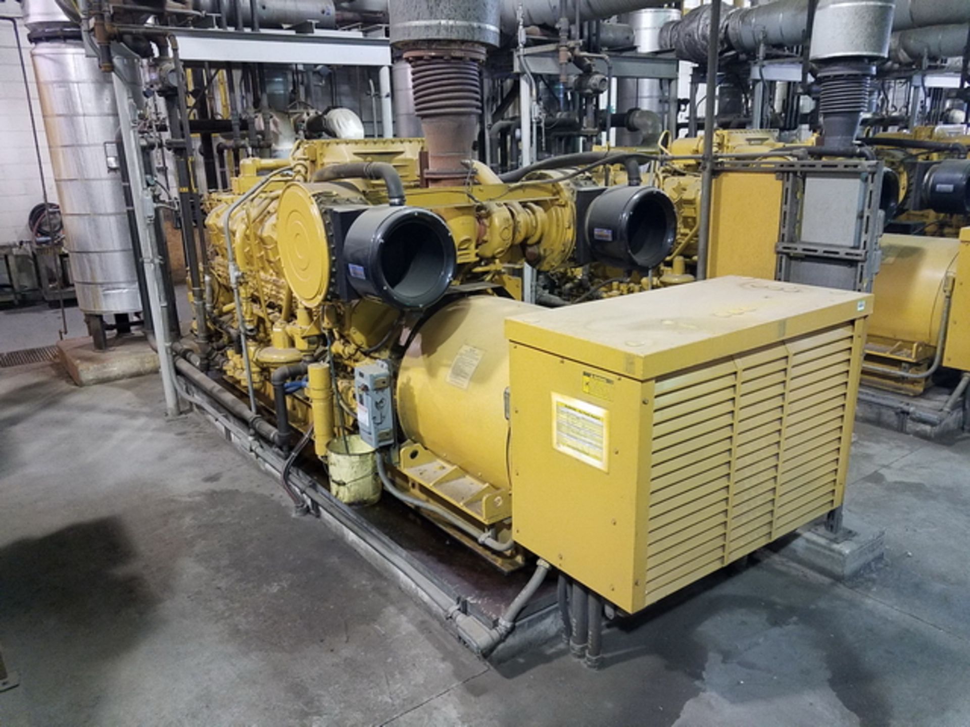 Caterpillar 3516 Generator Set, fuel natural gas, 962 KVA, 770 KW, rating .8 COS@ 60 Hertz, 3ph, 6 - Image 2 of 7