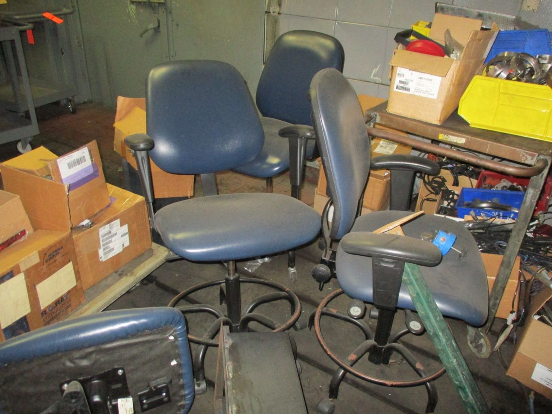 (10) Swivel Chairs (Cell 4) - Image 2 of 2