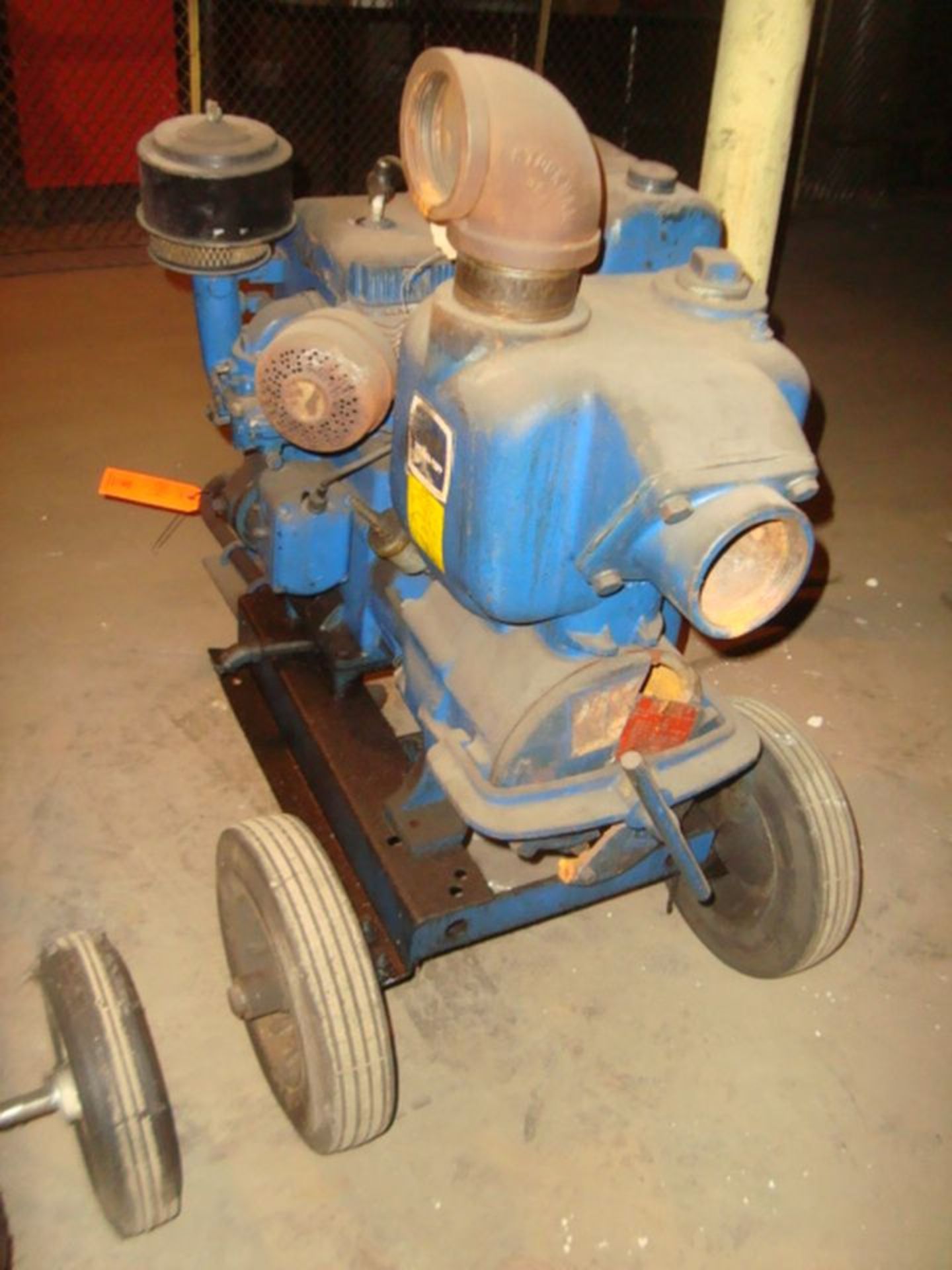 Mobile Gorman-Rupp Self Priming Centrifugal Pump With Teledyne Wisconsin Gasoline Engine. ( - Image 2 of 4