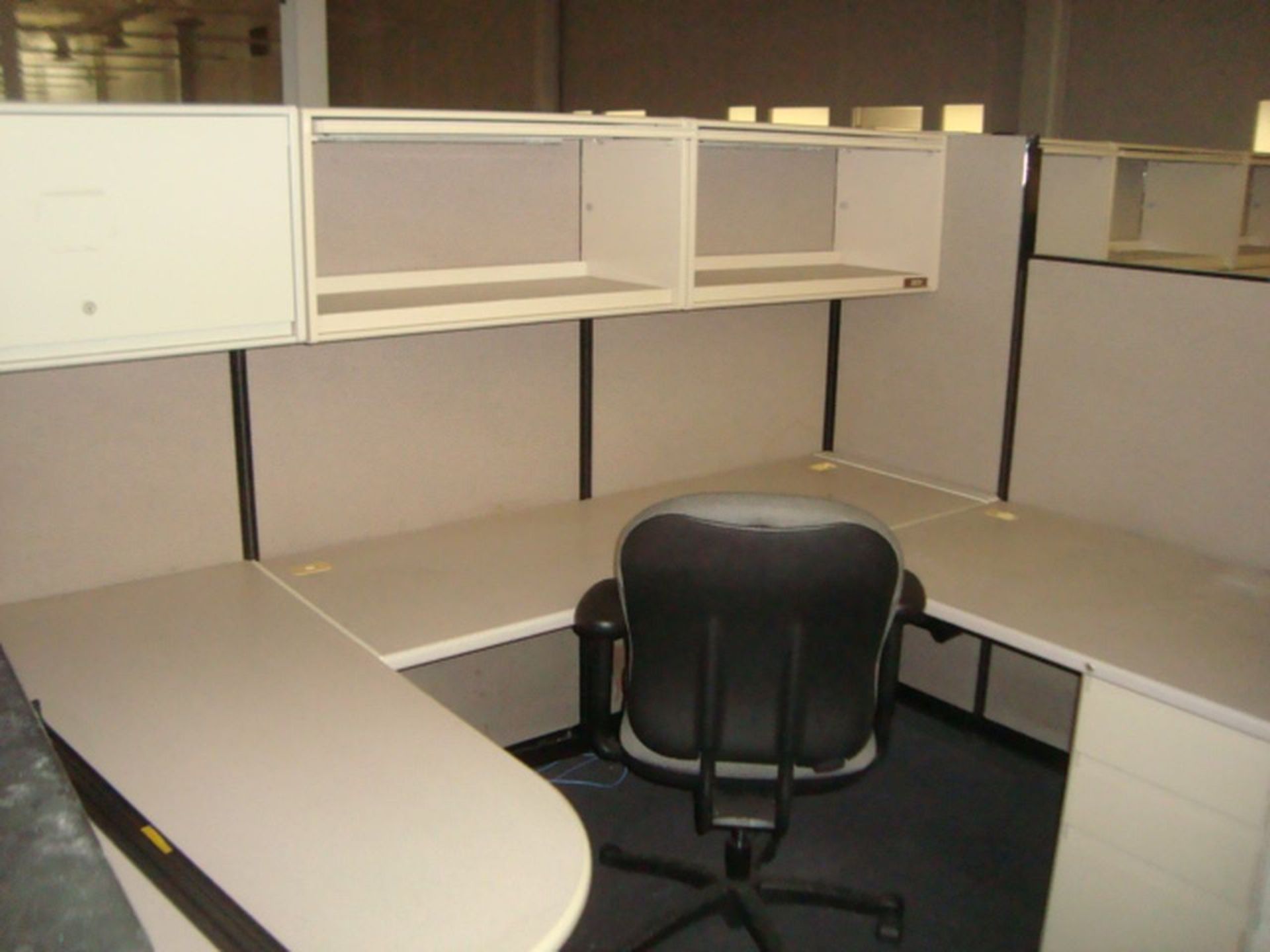 (Lot of 8) Steelcase Workstations To Include (Qty 5) 7' x 7' ft. Single Occupancy Each With 65" - Image 10 of 10