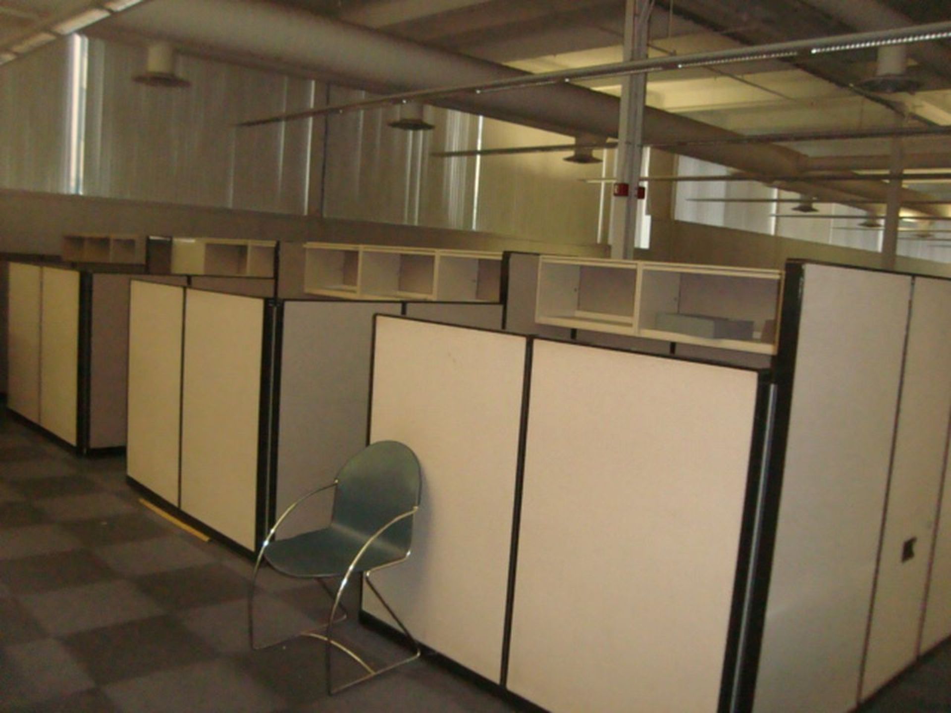 (Lot of 8) Steelcase Workstations To Include (Qty 5) 7' x 7' ft. Single Occupancy Each With 65" - Image 6 of 10