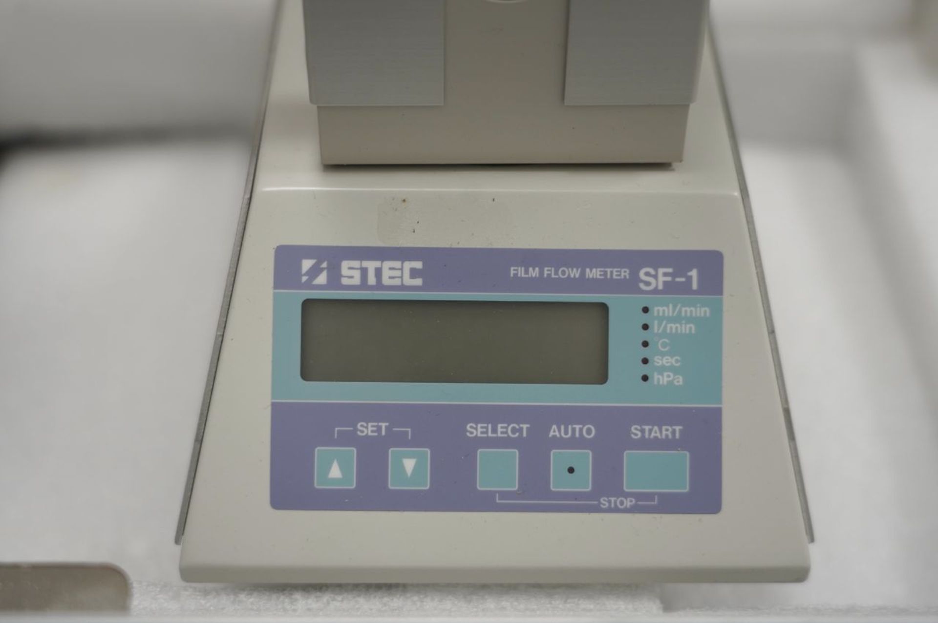 Stec SF-1 / VP-3 Film Flow Meter (2000), S/N 2703704014 (Instrumentation and Electronics Lab ) - Image 2 of 5