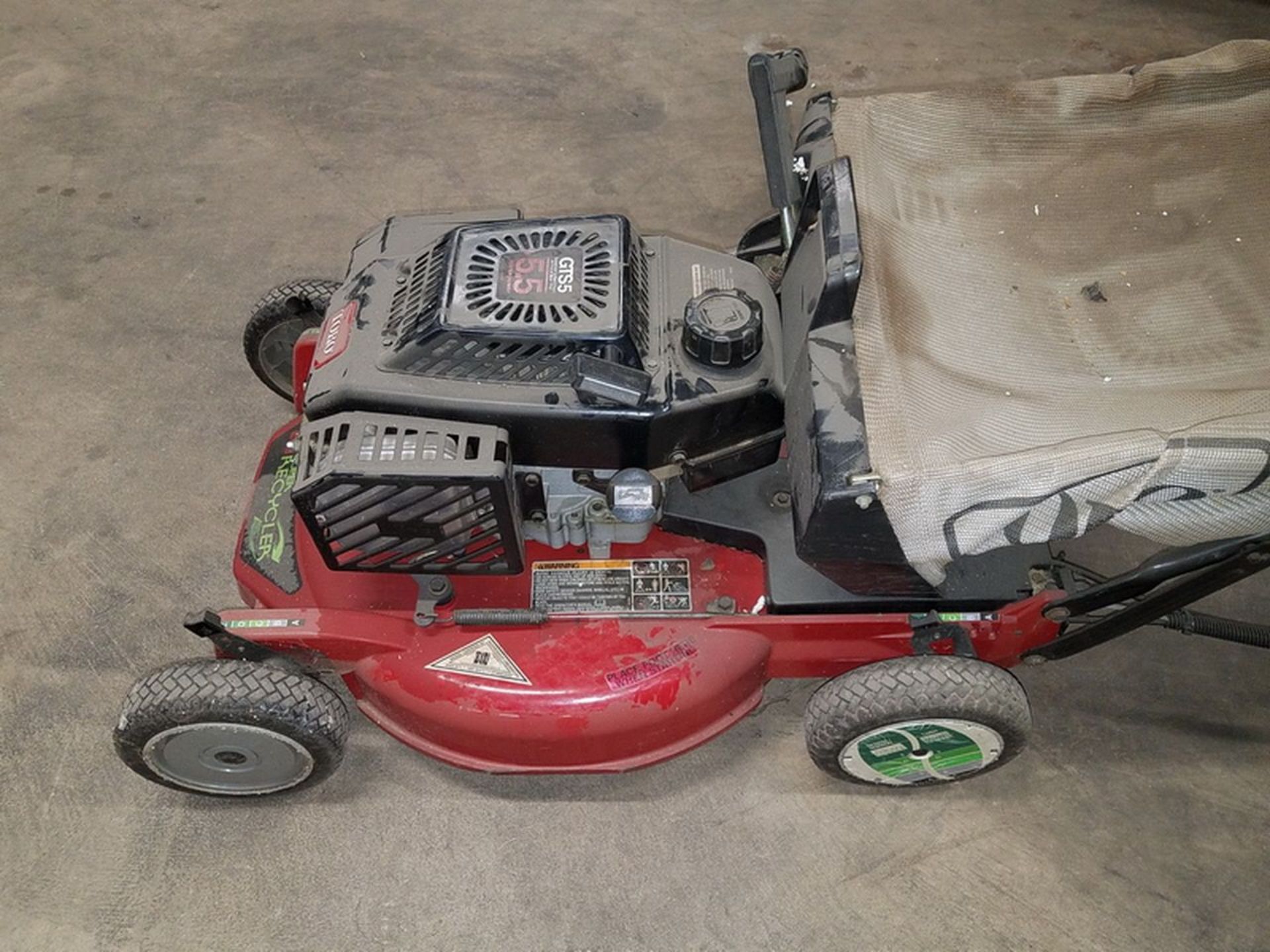 Toro 5.5-Hp Model GTS 5 Super Recycler Walk-Behind Self-Propelled Lawn Mower - Image 2 of 5