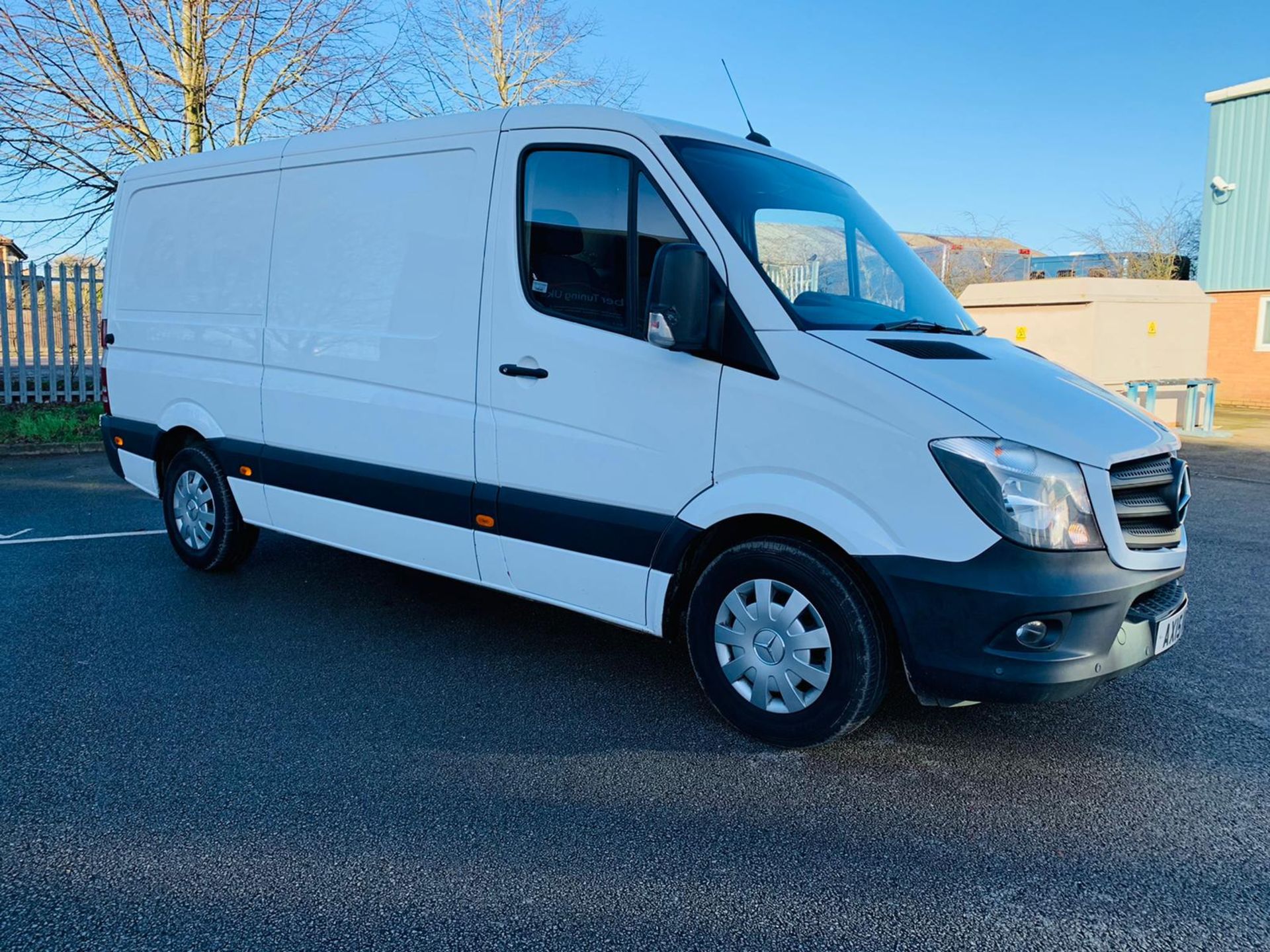 Mercedes Sprinter 313 CDI 6 Speed 129 BHP MWB - 2015 15 Reg - AIR CON - SAT NAV - 1 Keeper From New