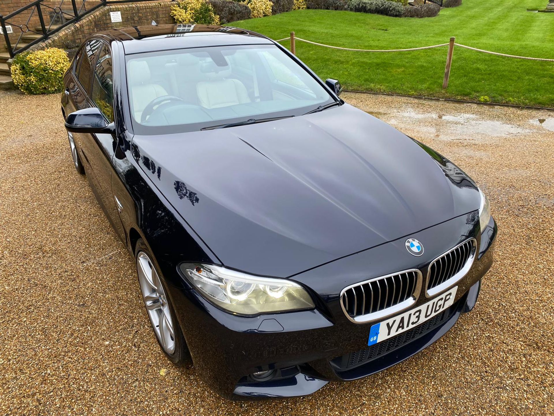 BMW 530D 3.0 M Sport Auto - 255 BHP - 2013 13 Reg - Service History - Cream Leather - Reverse Cam - Image 5 of 42