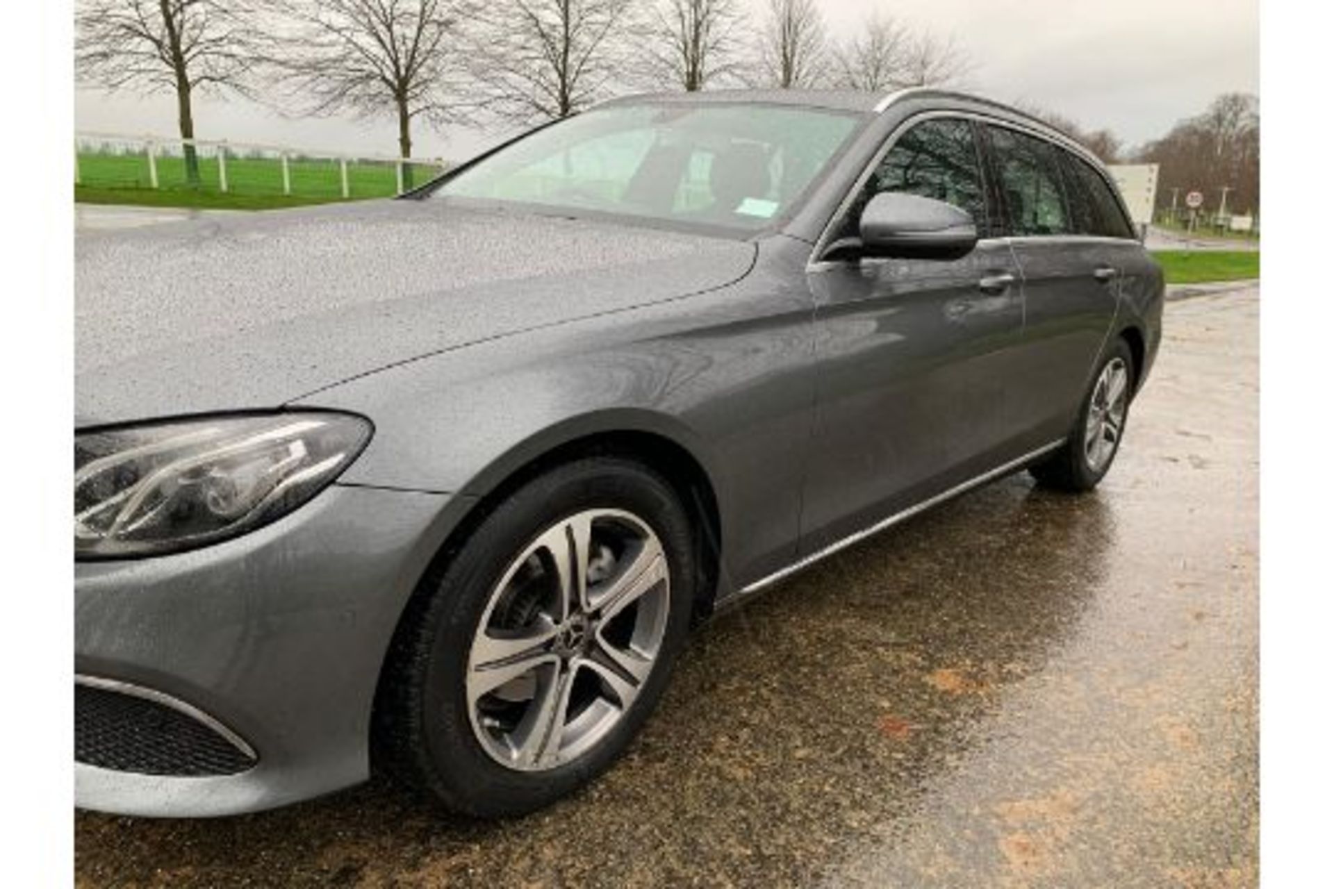 Reserve Met - Mercedes E220d Special Equipment Estate 9G Tronic Auto - 2019 Model - COMMAND Nav - Image 3 of 34