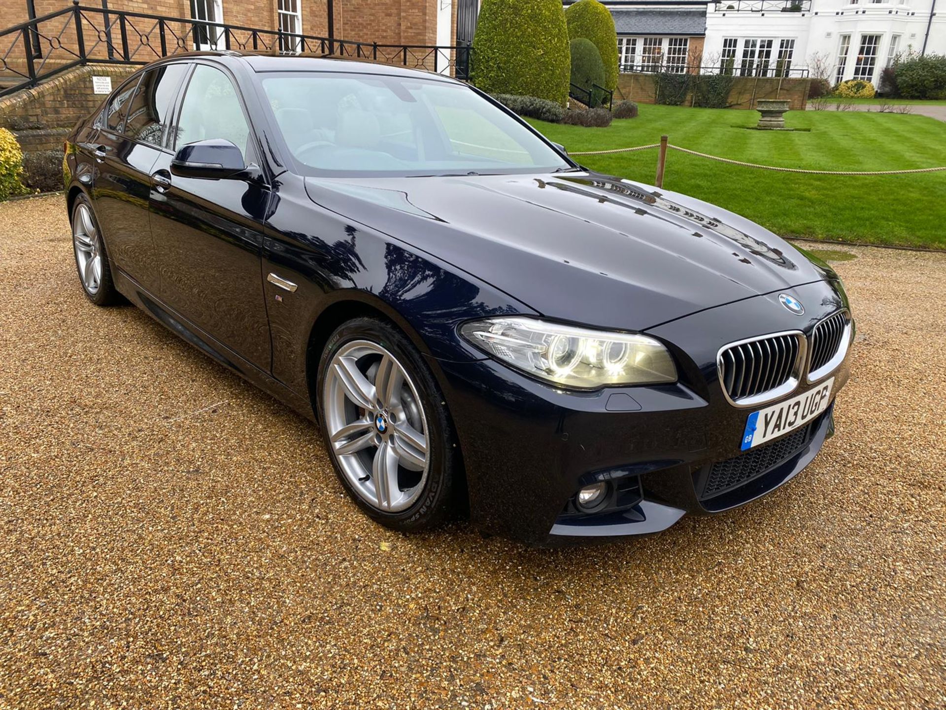 BMW 530D 3.0 M Sport Auto - 255 BHP - 2013 13 Reg - Service History - Cream Leather - Reverse Cam