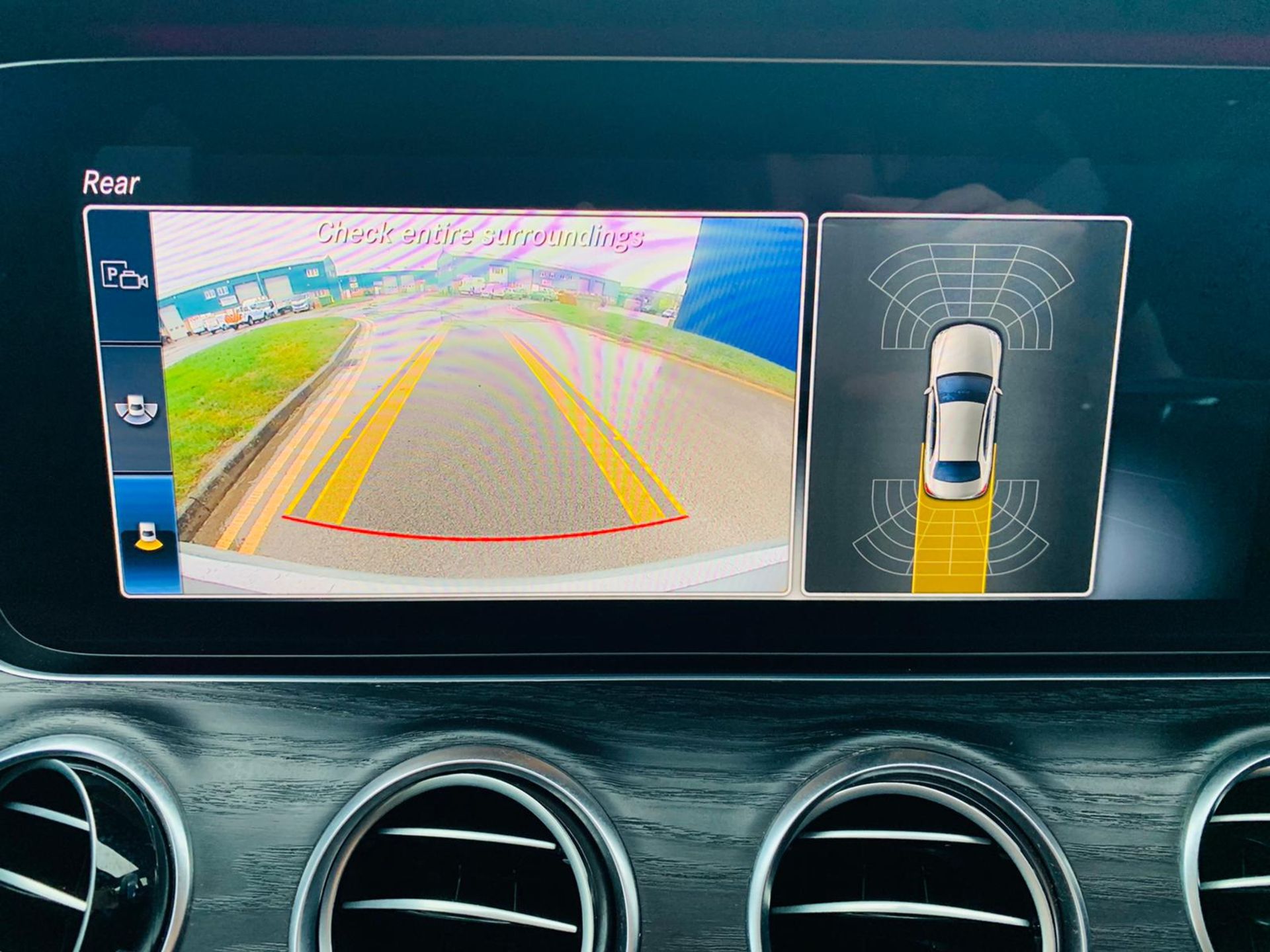 (RESERVE MET) Mercedes E220d AMG Line Auto 9G Tronic - 2019 Reg - Reversing Cam - 1 Owner From New - Image 22 of 30
