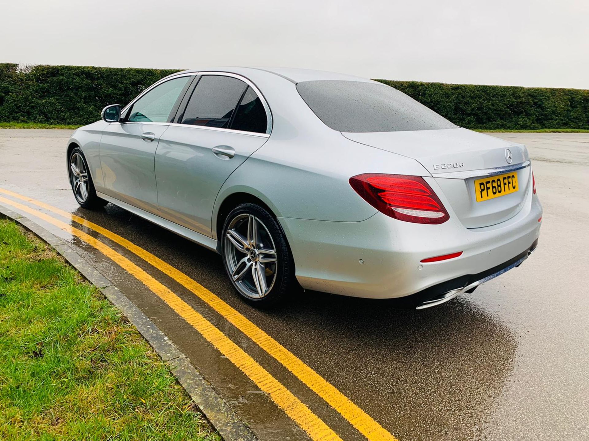 (RESERVE MET) Mercedes E220d AMG Line Auto 9G Tronic - 2019 Reg - Reversing Cam - 1 Owner From New - Image 5 of 30