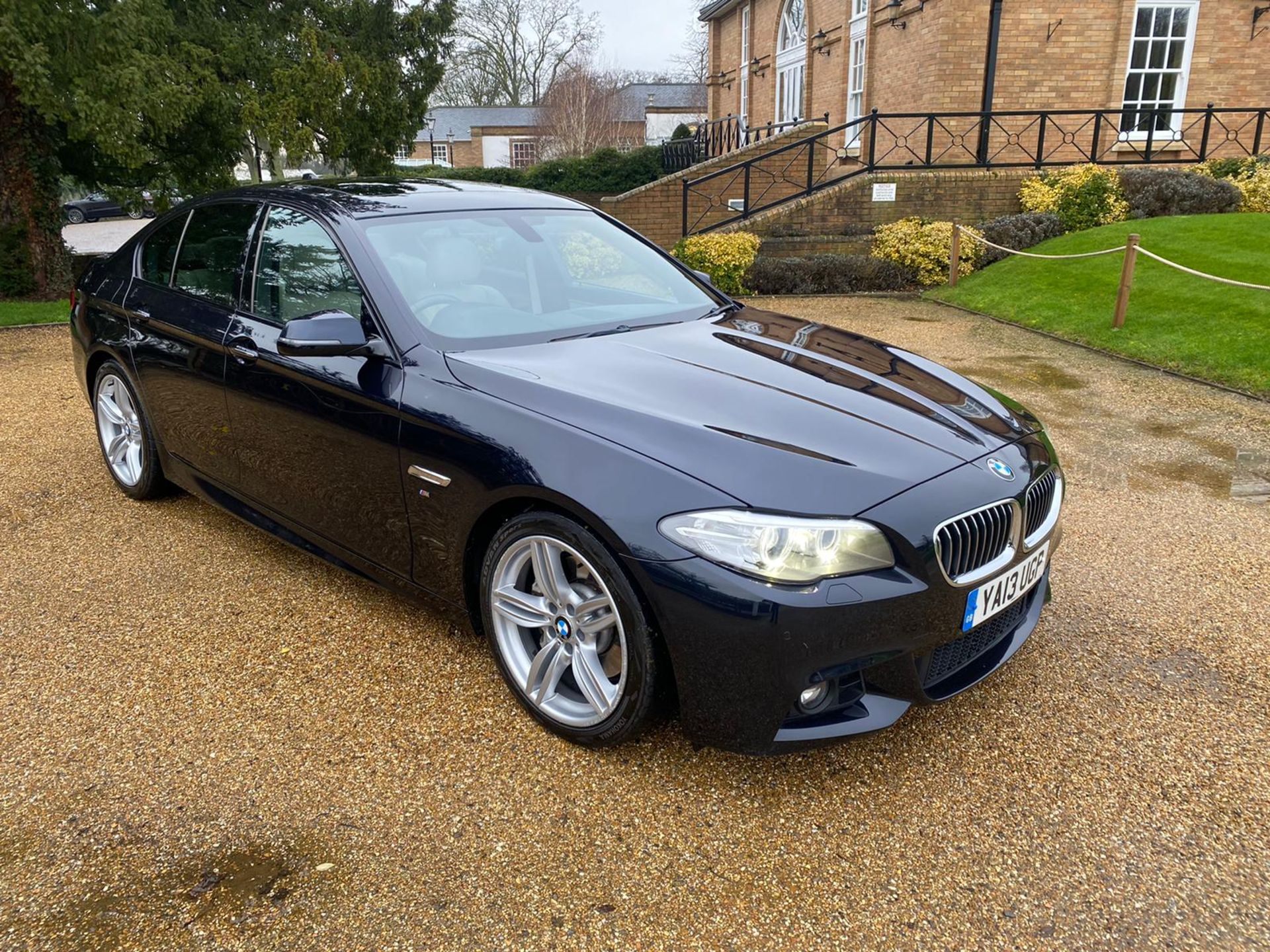 BMW 530D 3.0 M Sport Auto - 255 BHP - 2013 13 Reg - Service History - Cream Leather - Reverse Cam - Image 8 of 42