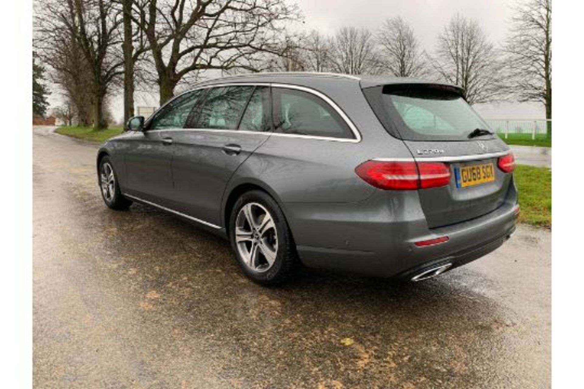 Reserve Met - Mercedes E220d Special Equipment Estate 9G Tronic Auto - 2019 Model - COMMAND Nav - Image 9 of 34