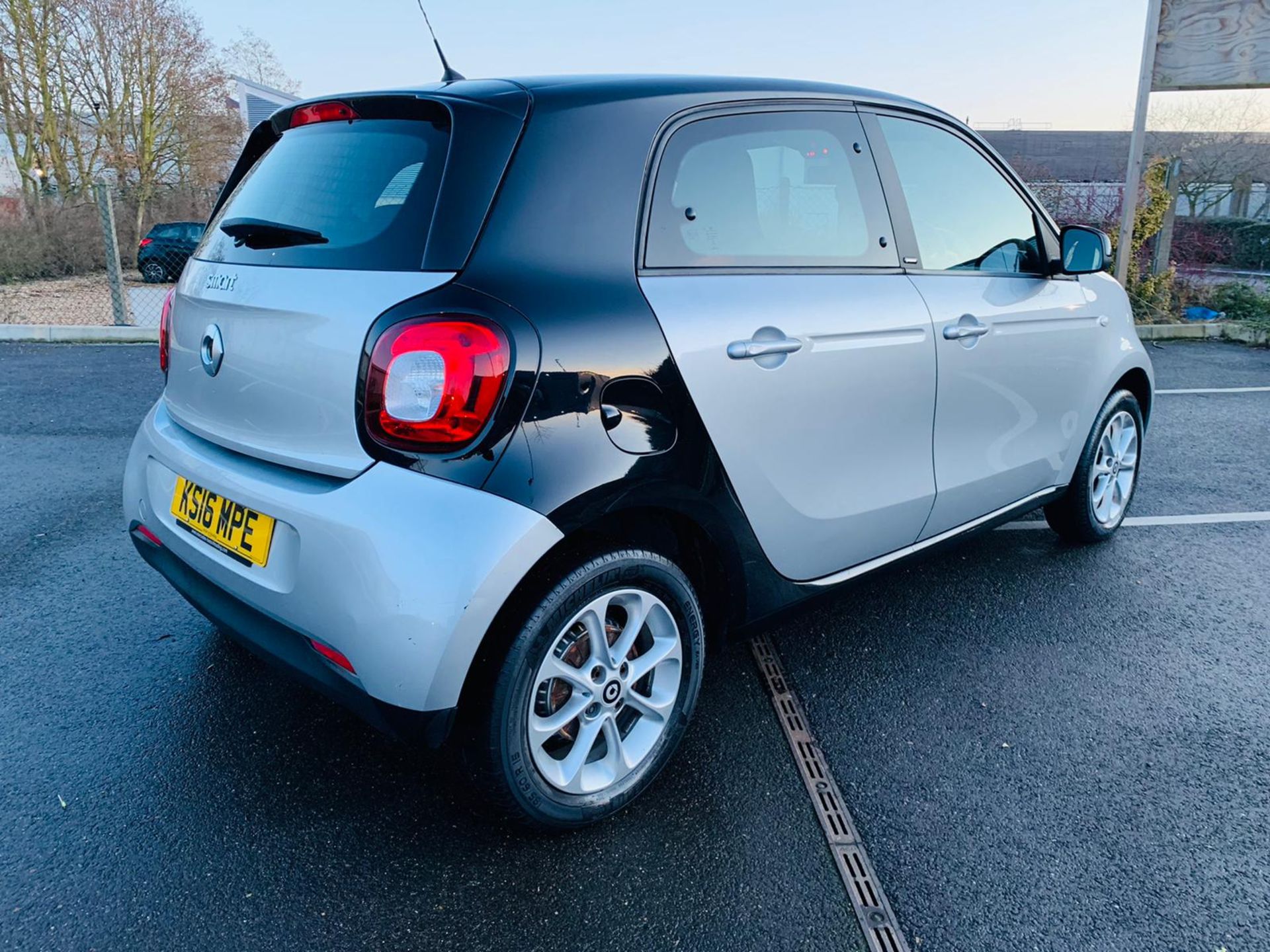 (RESERVE MET)Smart ForFour 1.0 Passion 5dr 2016 16 Reg - Cruise Control - Bluetooth - - Image 6 of 23