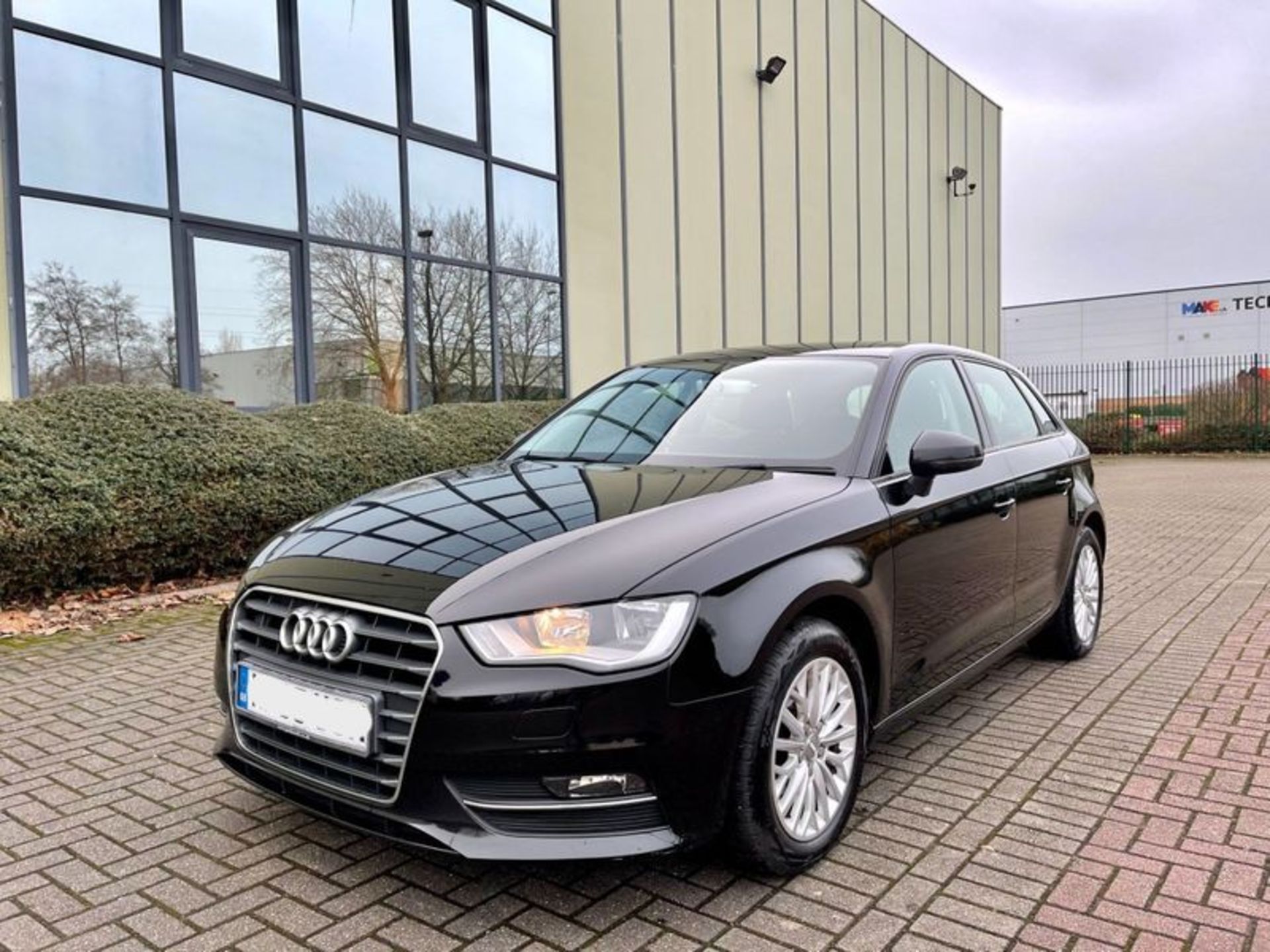 (Reserve Met) Audi A3 1.6 TDI Special Equipment Technik 5dr - 2016 Model - 1 Keeper From New - FSH - Image 2 of 4